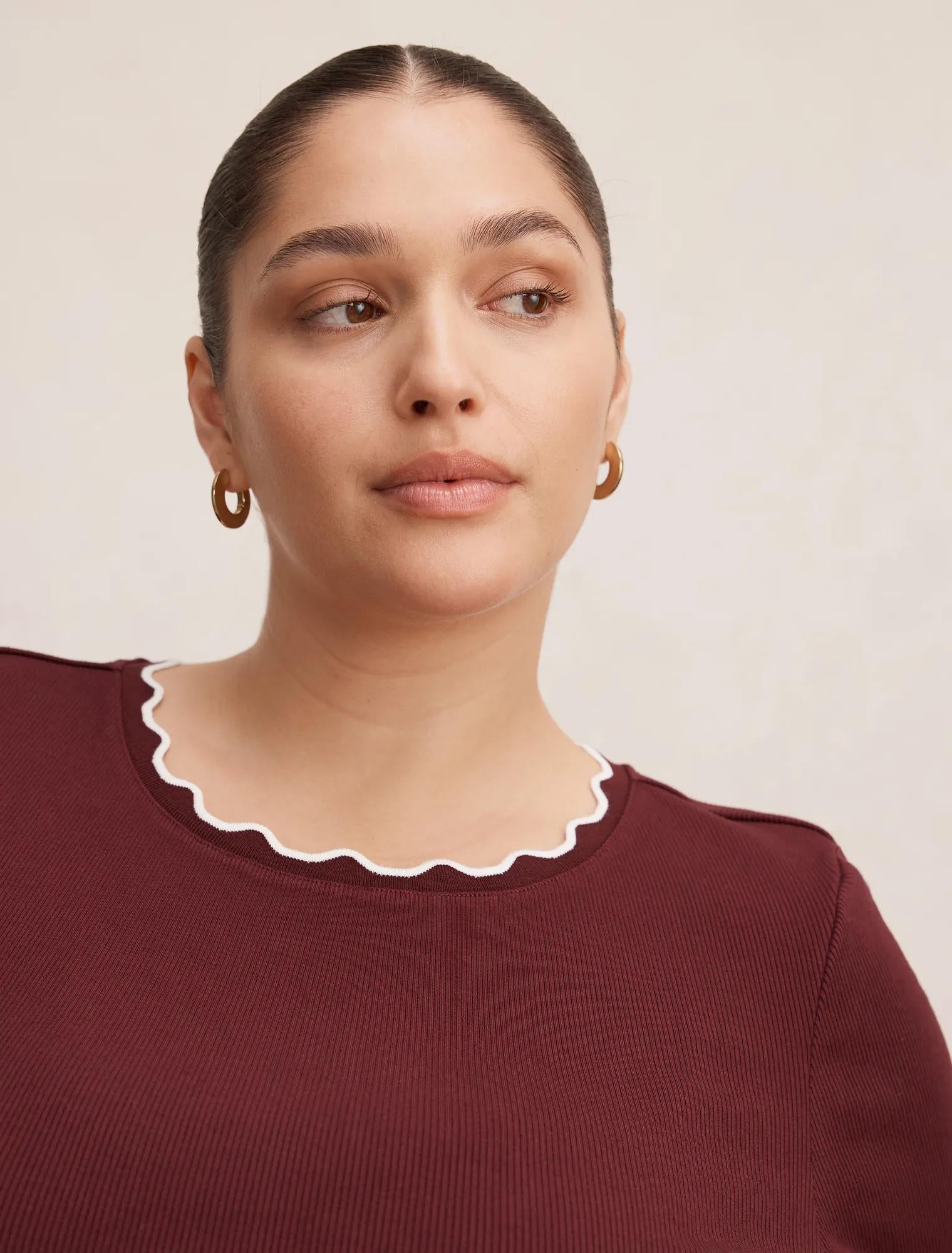 Rebecca Curve Scallop Trim Tee Deep Maroon/ Porcelain