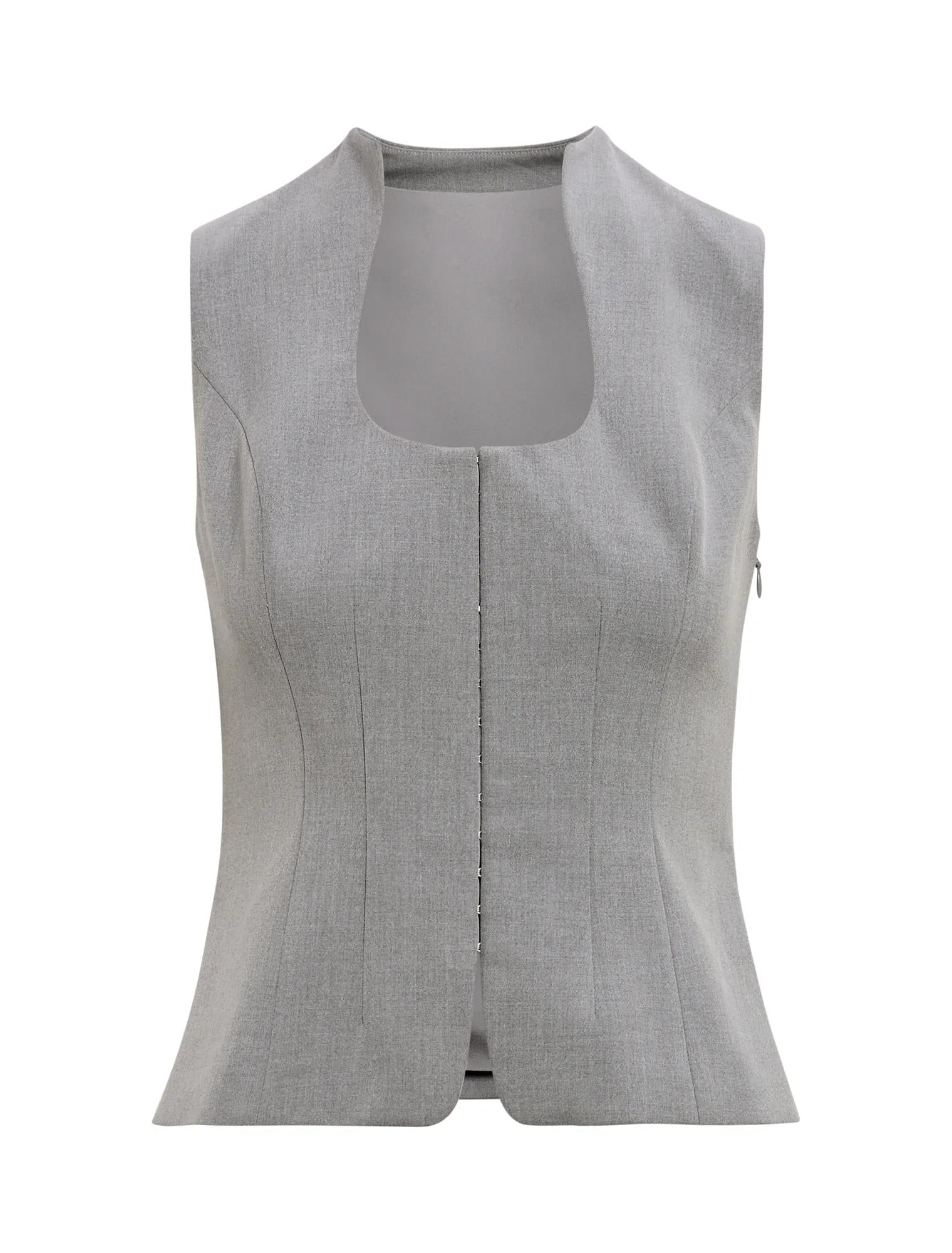 Emerson Hook and Eye Top Grey_mannequin