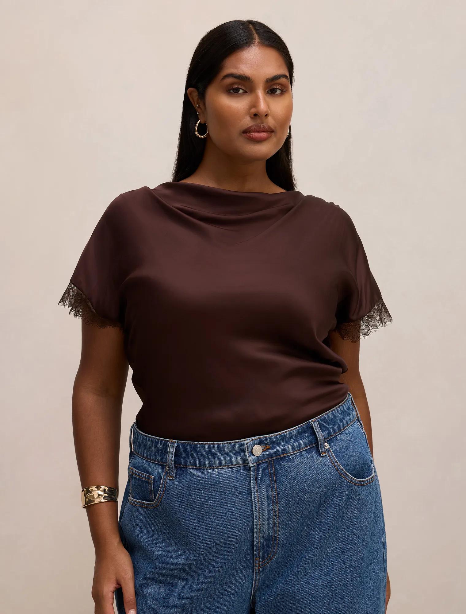 Tate Curve Lace Trim Top Chocolate