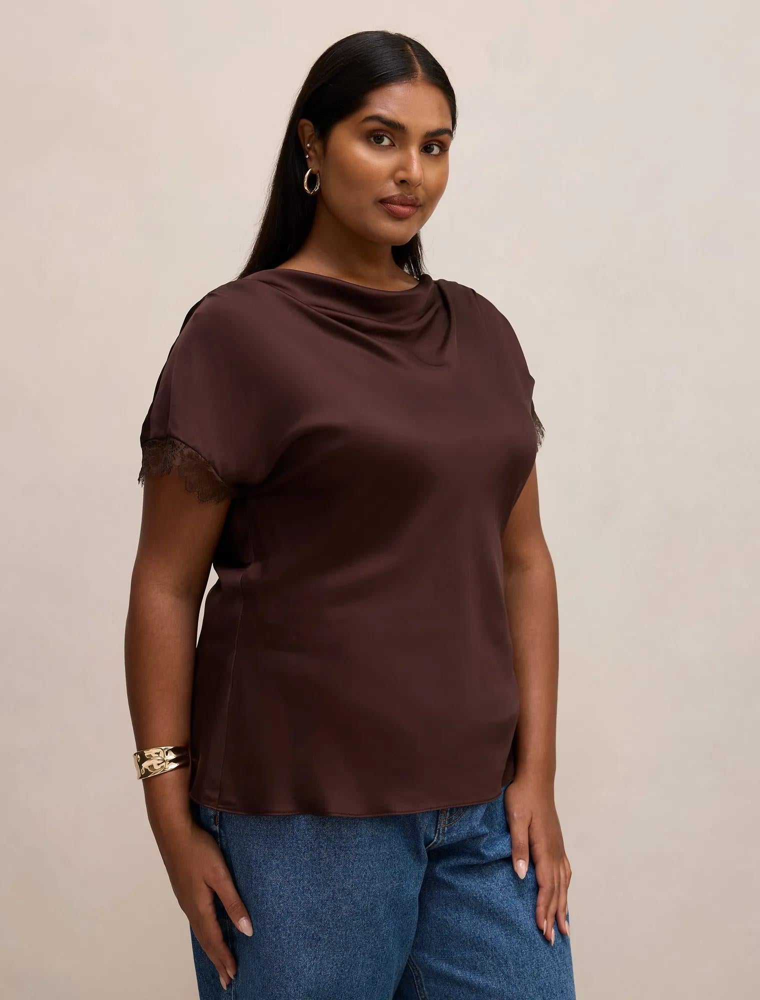 Tate Curve Lace Trim Top Chocolate