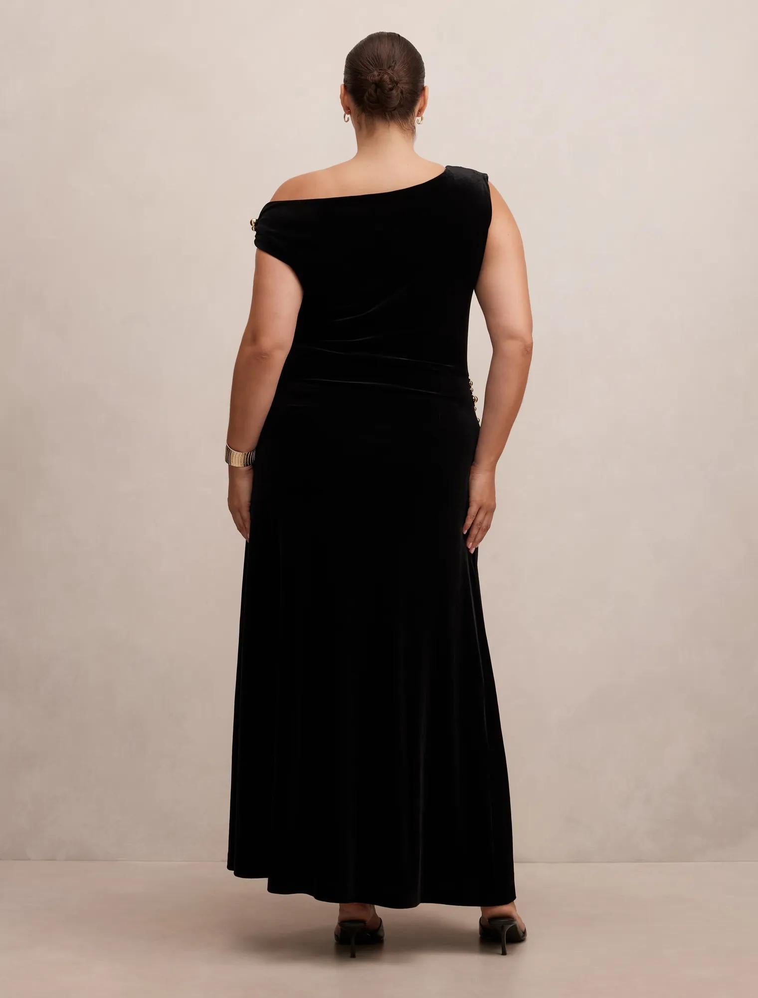 Winslet Curve Off Shoulder Velvet Gown Black