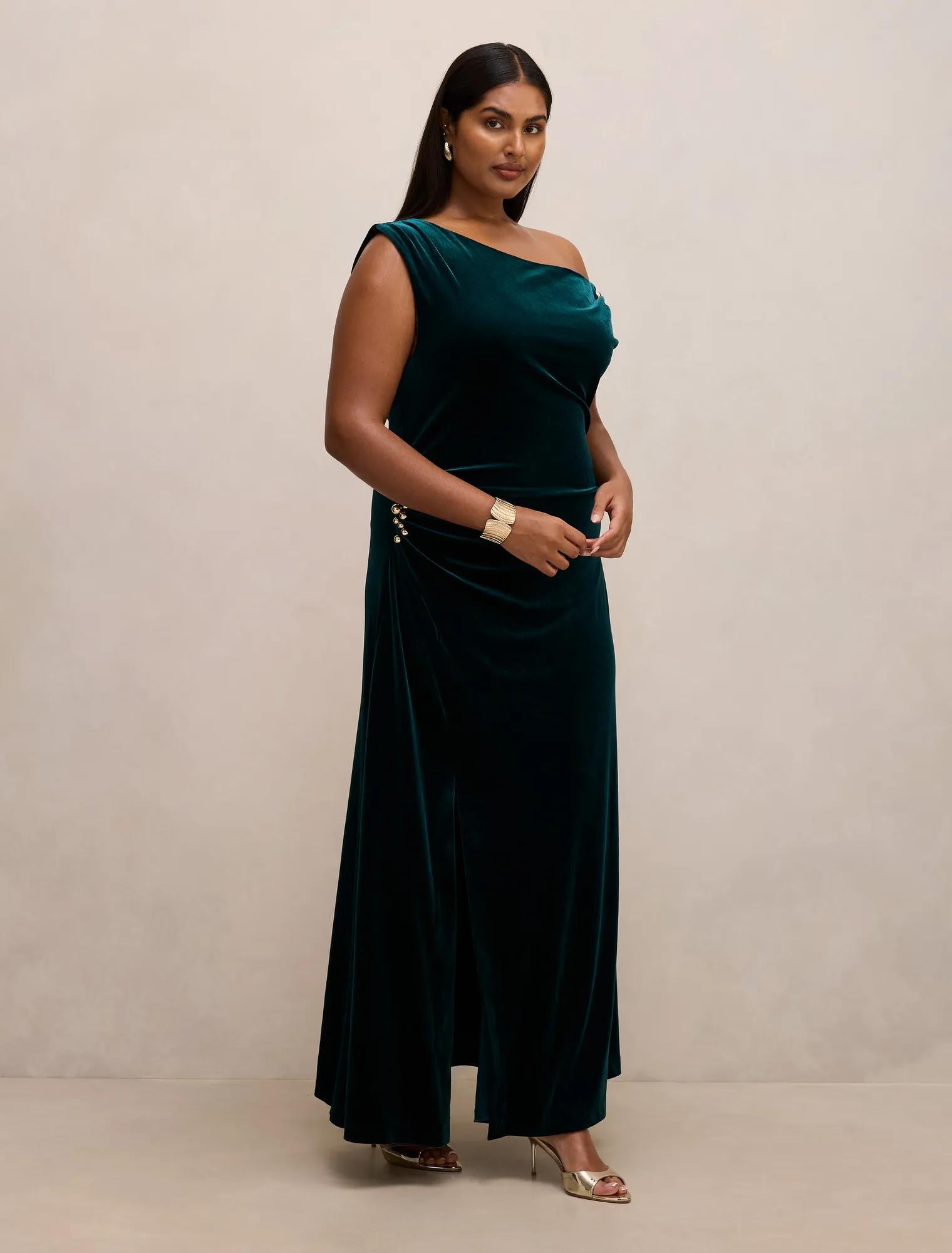 Winslet Curve Off Shoulder Velvet Gown Dark Green