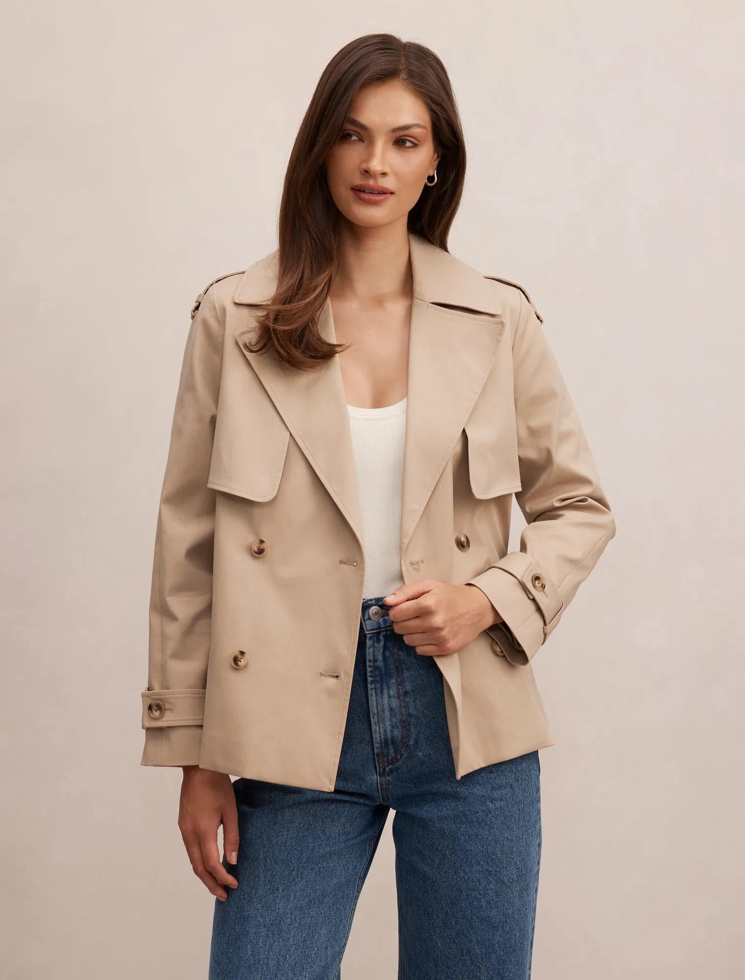 Teagan Short Trench Sand