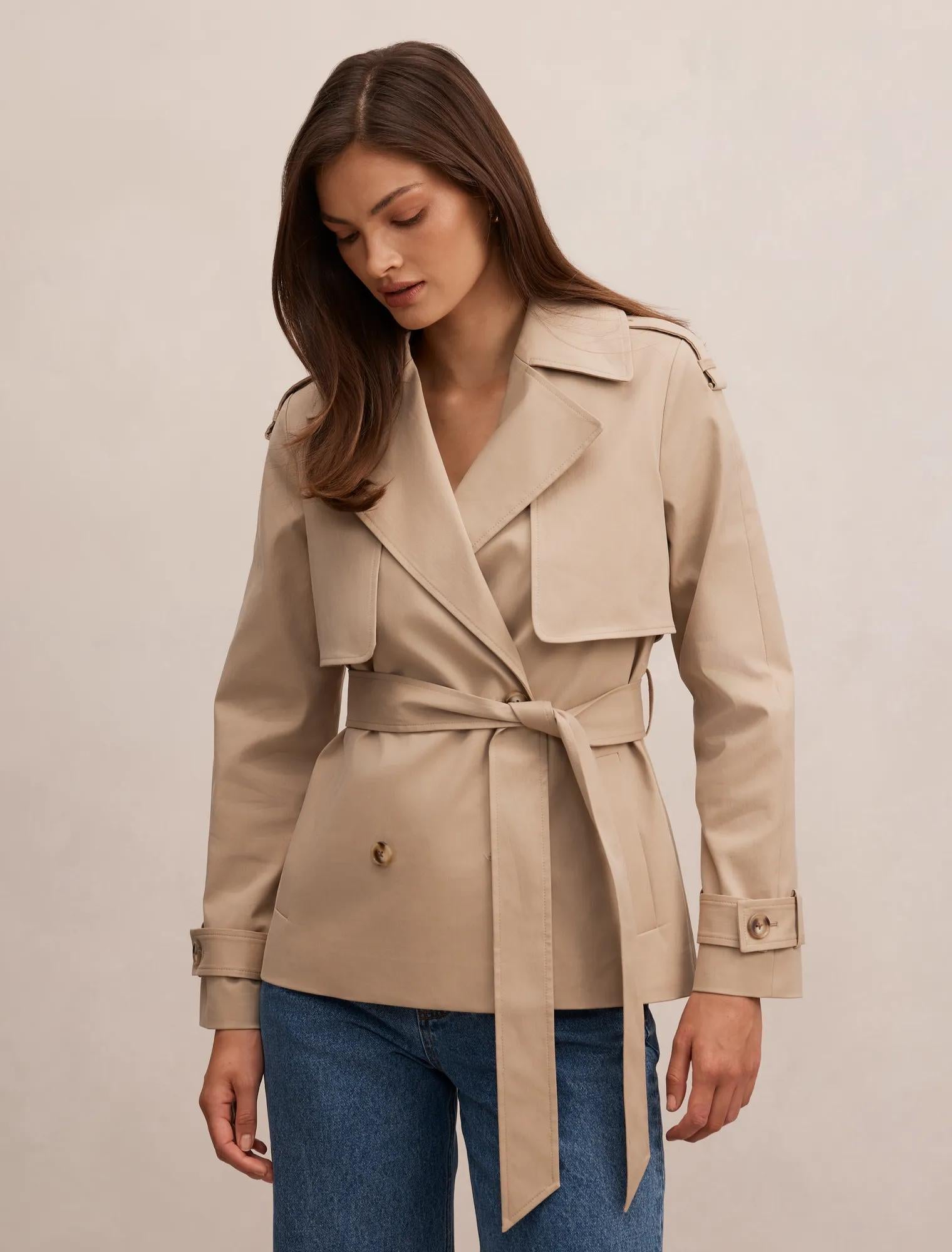 Teagan Short Trench Sand