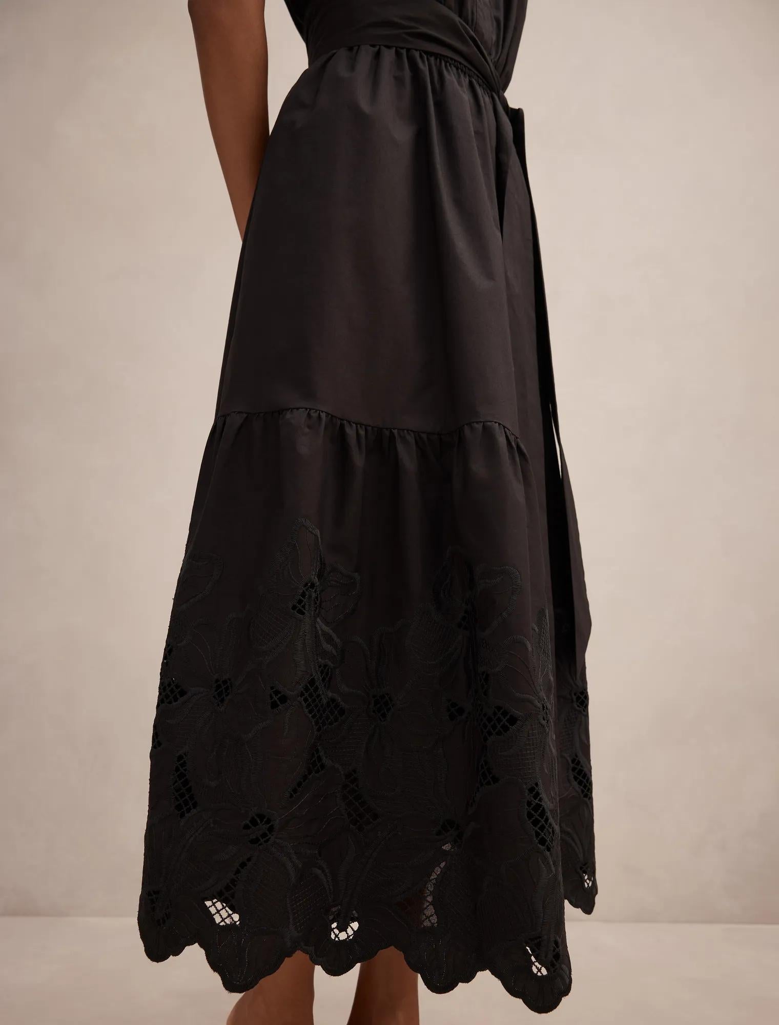 Dahlia Petite Embroidered Midi Black