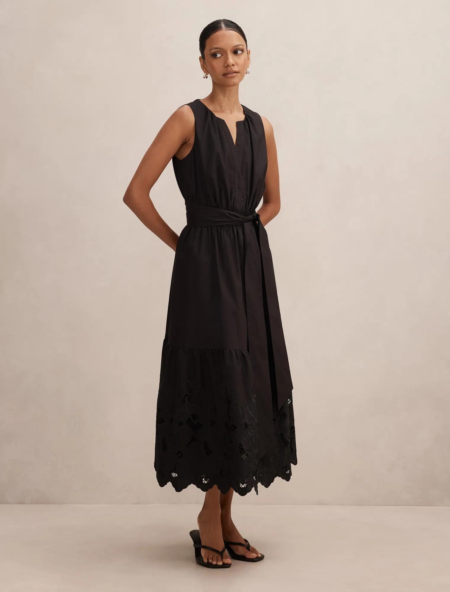 Dahlia Petite Embroidered Midi Black