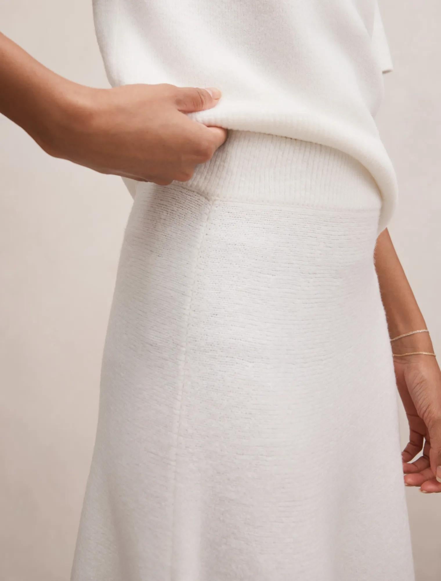 Elliotte Petite Knit Midi Skirt Winter White Co Ord