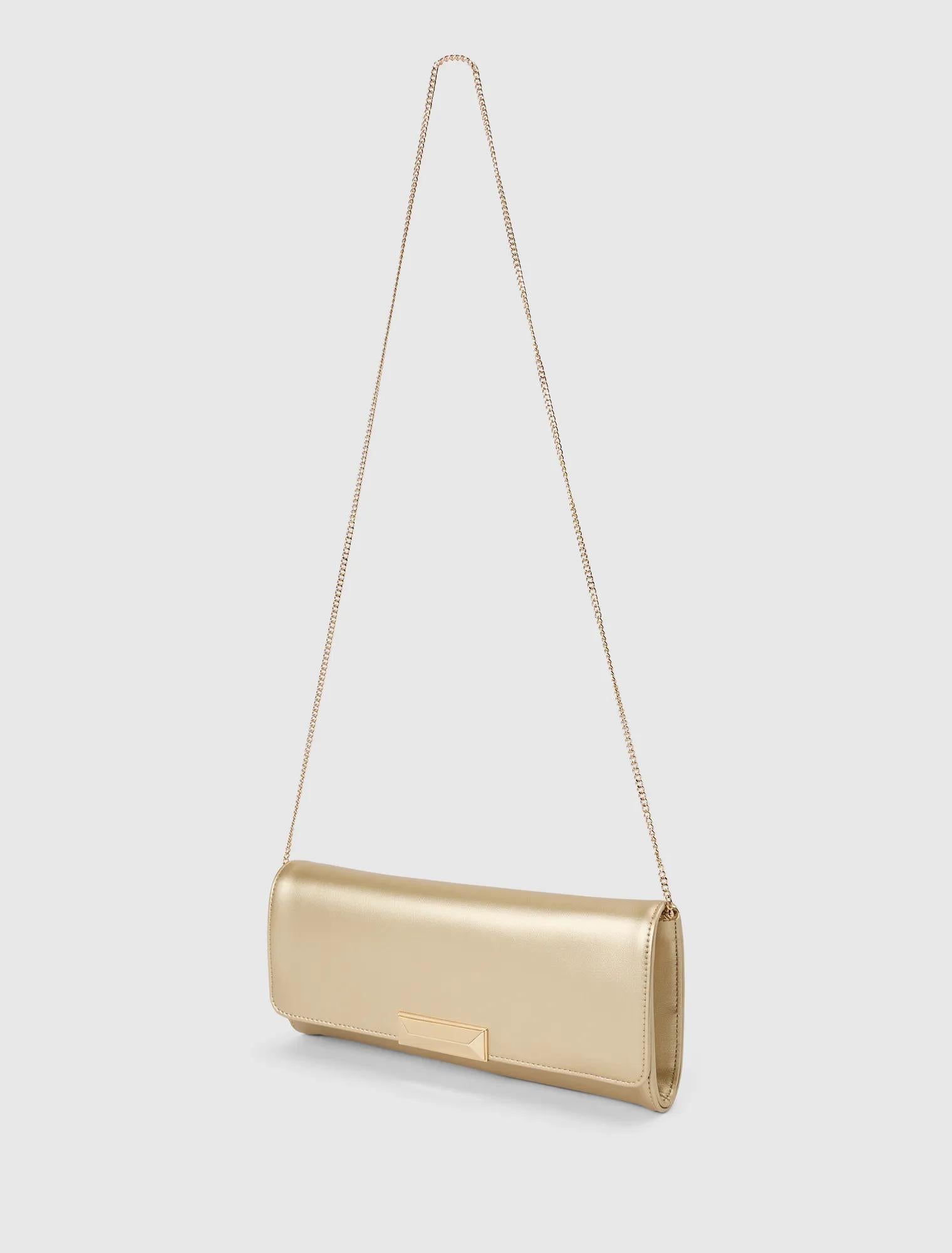 Danielle Elongated Clutch Soft Gold_mannequin