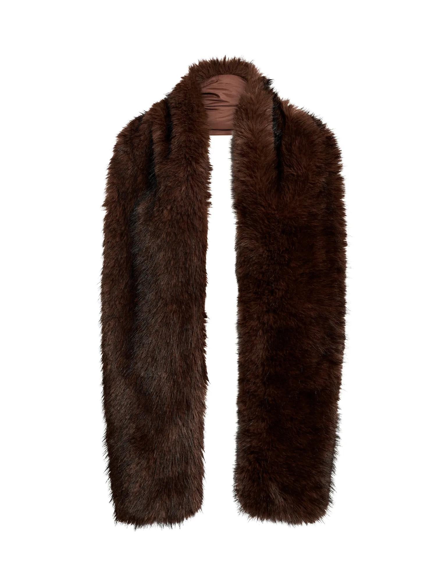 Phoebe Faux Fur Scarf Chocolate_mannequin