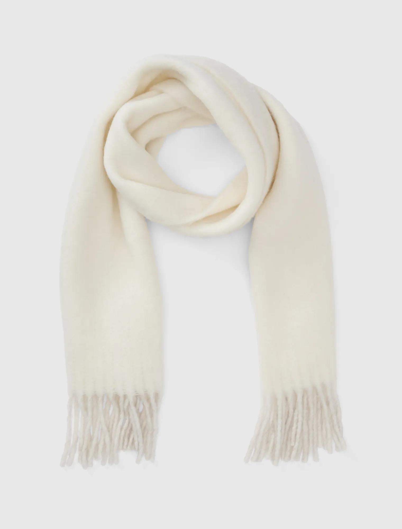 Brianna Brushed Scarf Winter White_mannequin