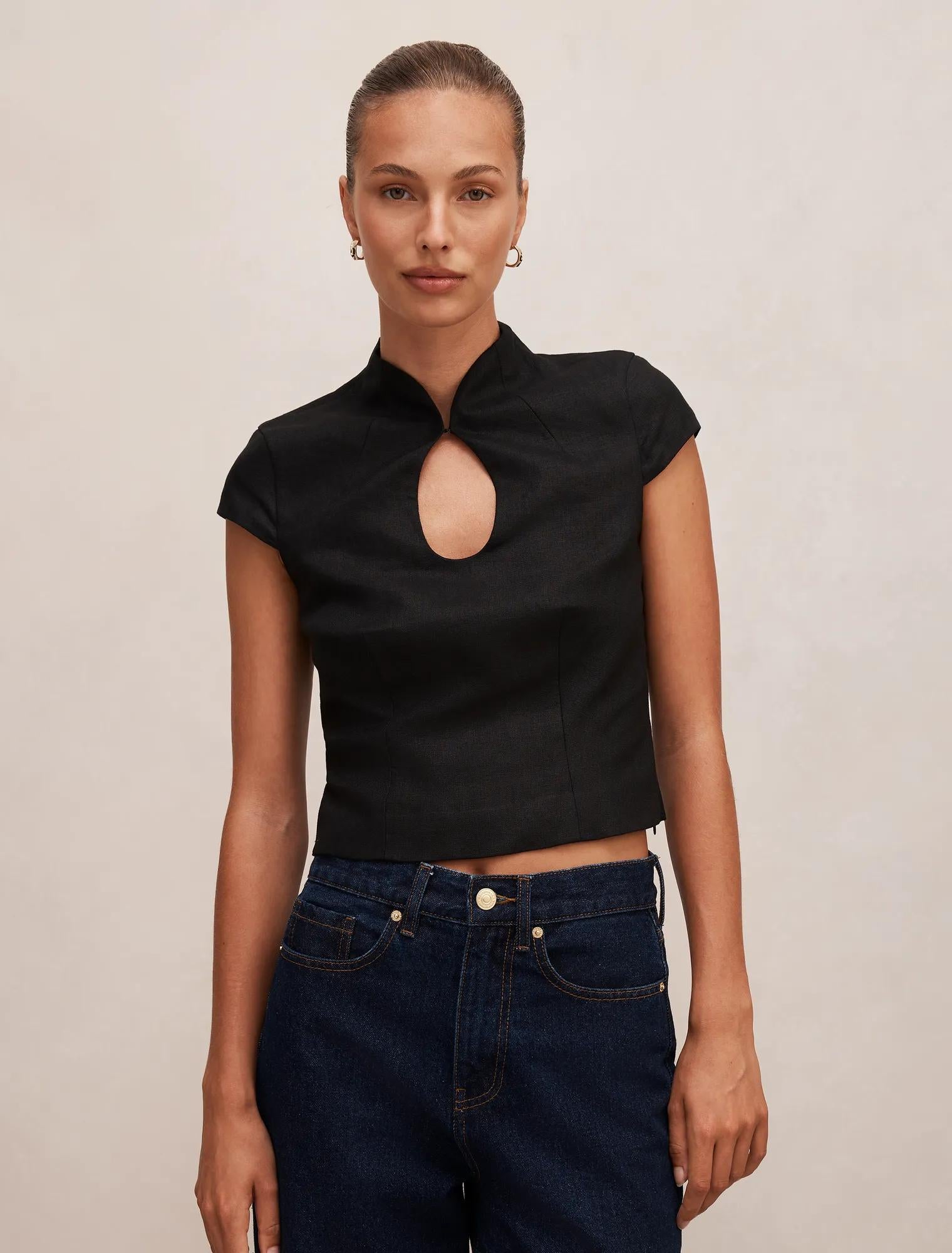Ayla Keyhole Linen Top Black