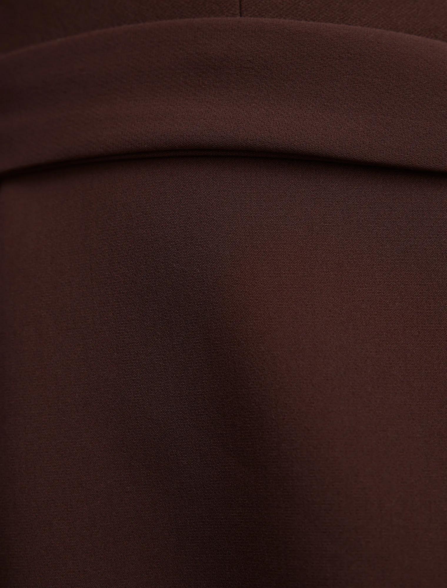 30330202