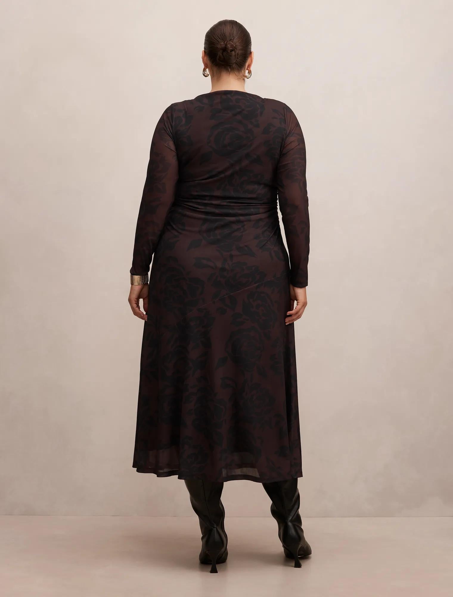 Minnie Curve Long Sleeve Midi Dress Hilmark Floral