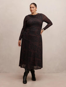 Minnie Curve Long Sleeve Midi Dress Hilmark Floral