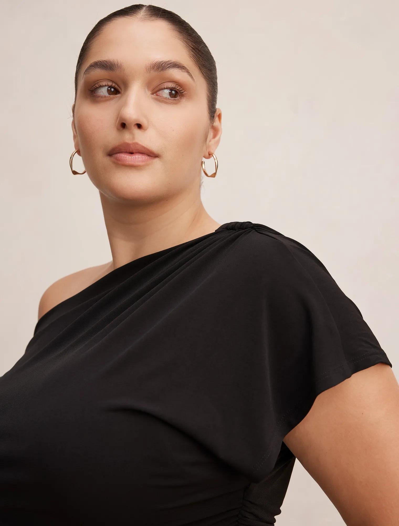 Sofia Curve Asymmetric Tipped Top Black Co-Ord