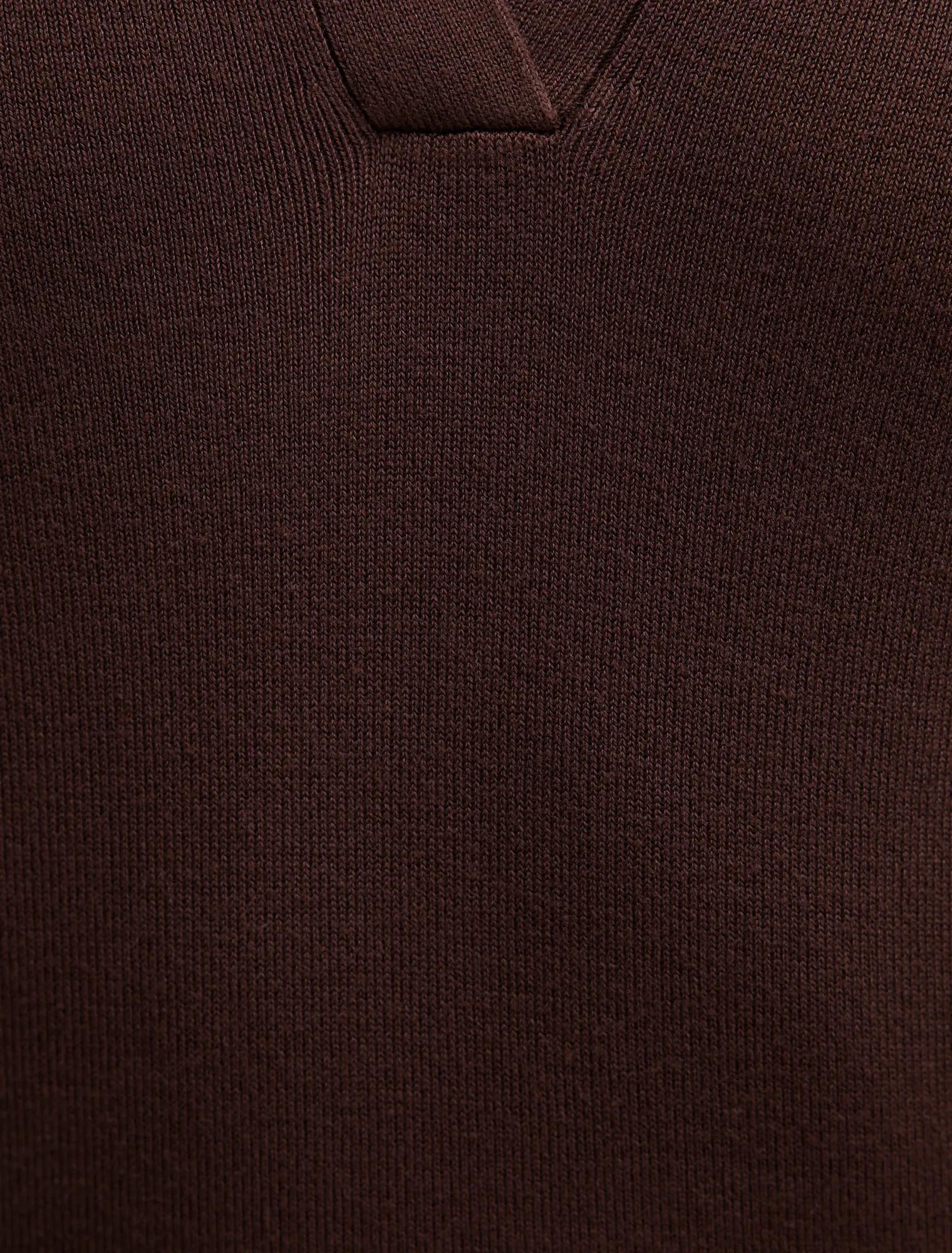 30379901