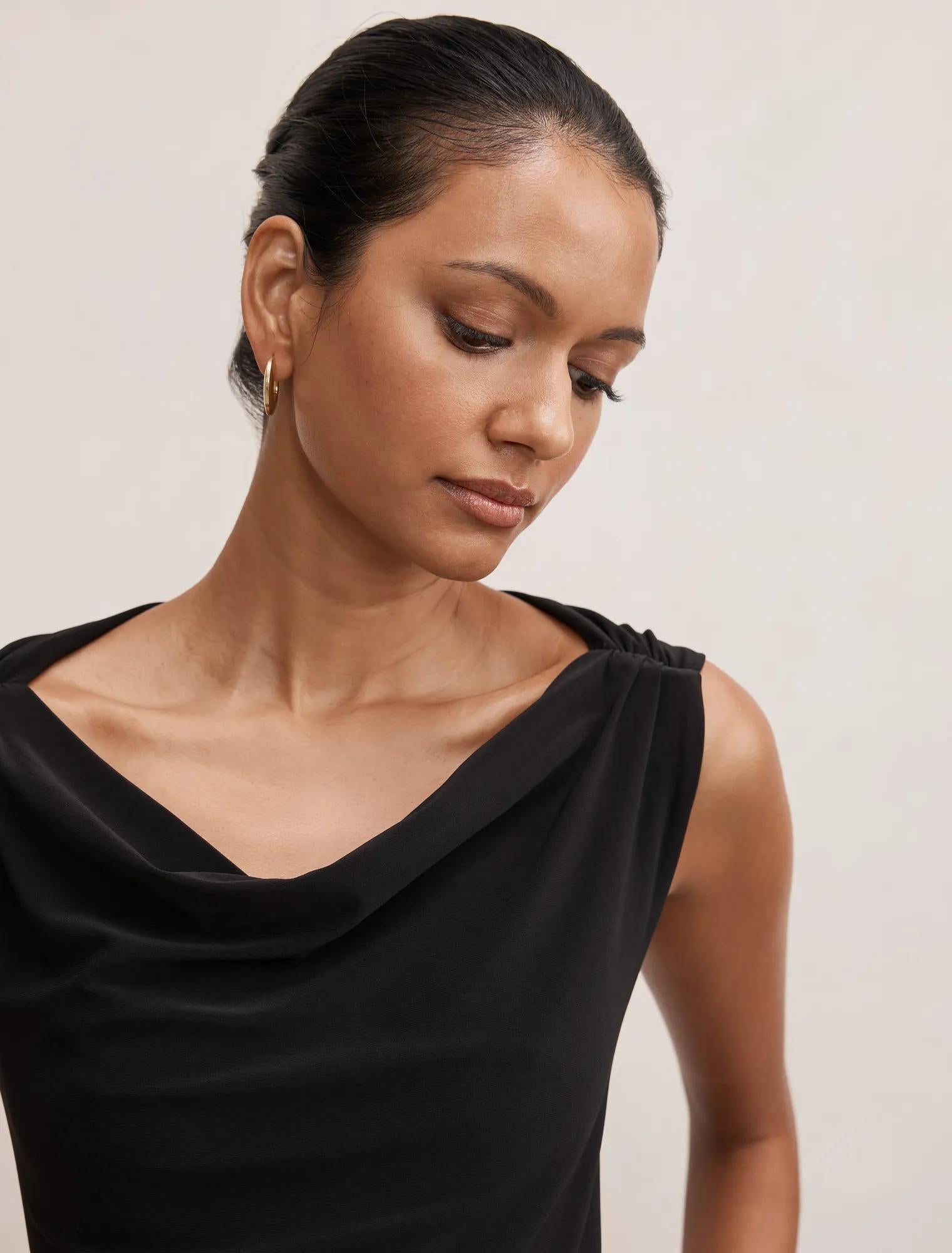 Jae Petite Bubble Back Hardware Maxi Dress Black