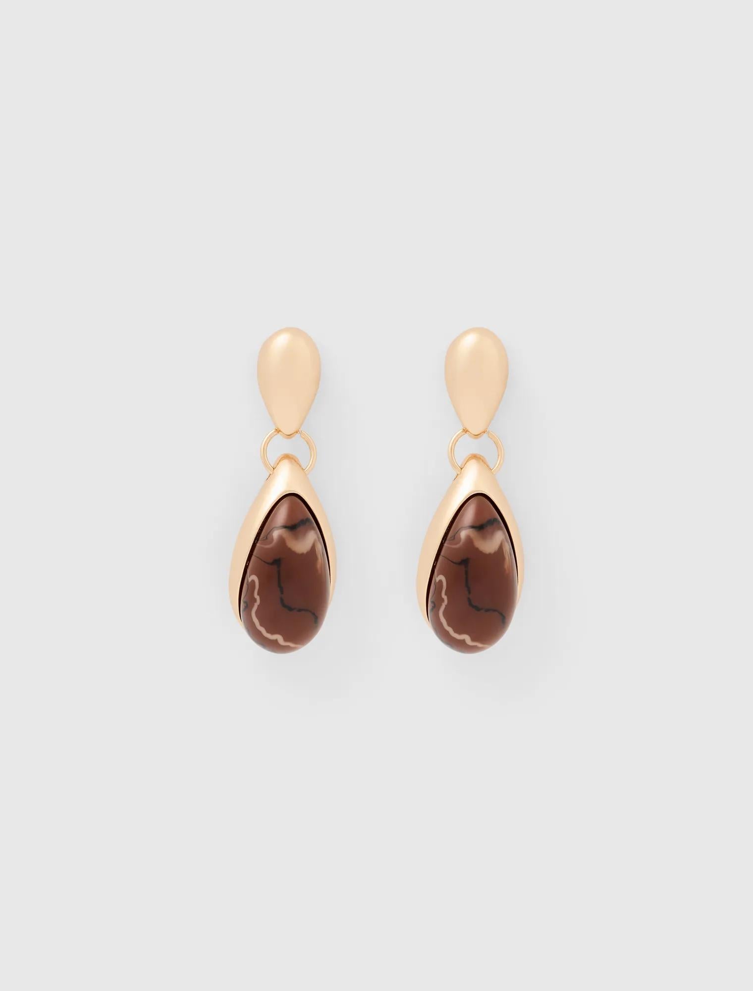 Signature Dana Droplet Earrings Gold/Brown_mannequin