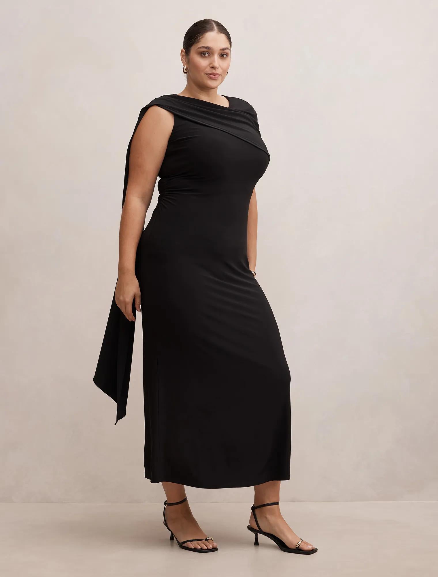 Kosa Curve Cape Scarf Maxi Dress Black