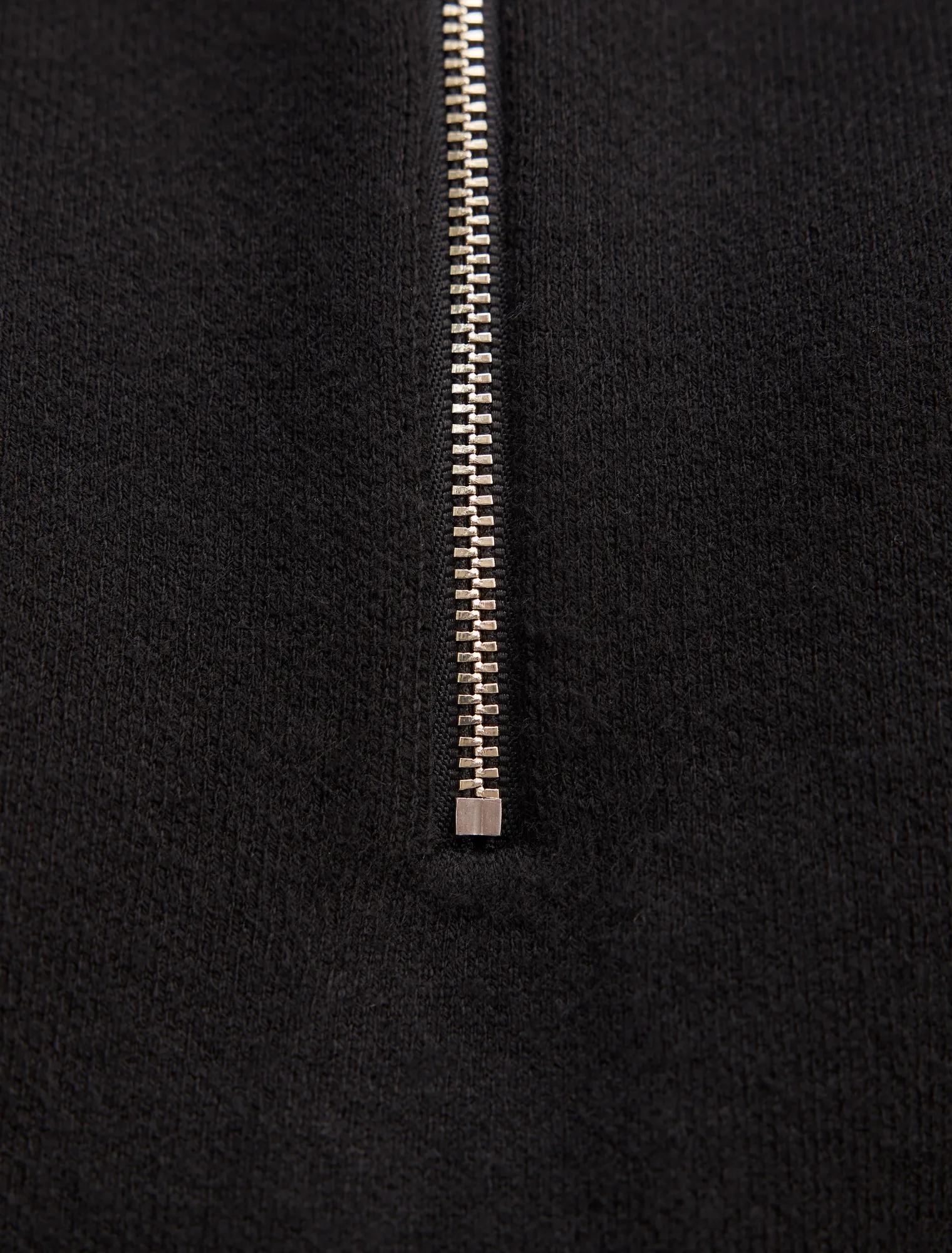 30404402