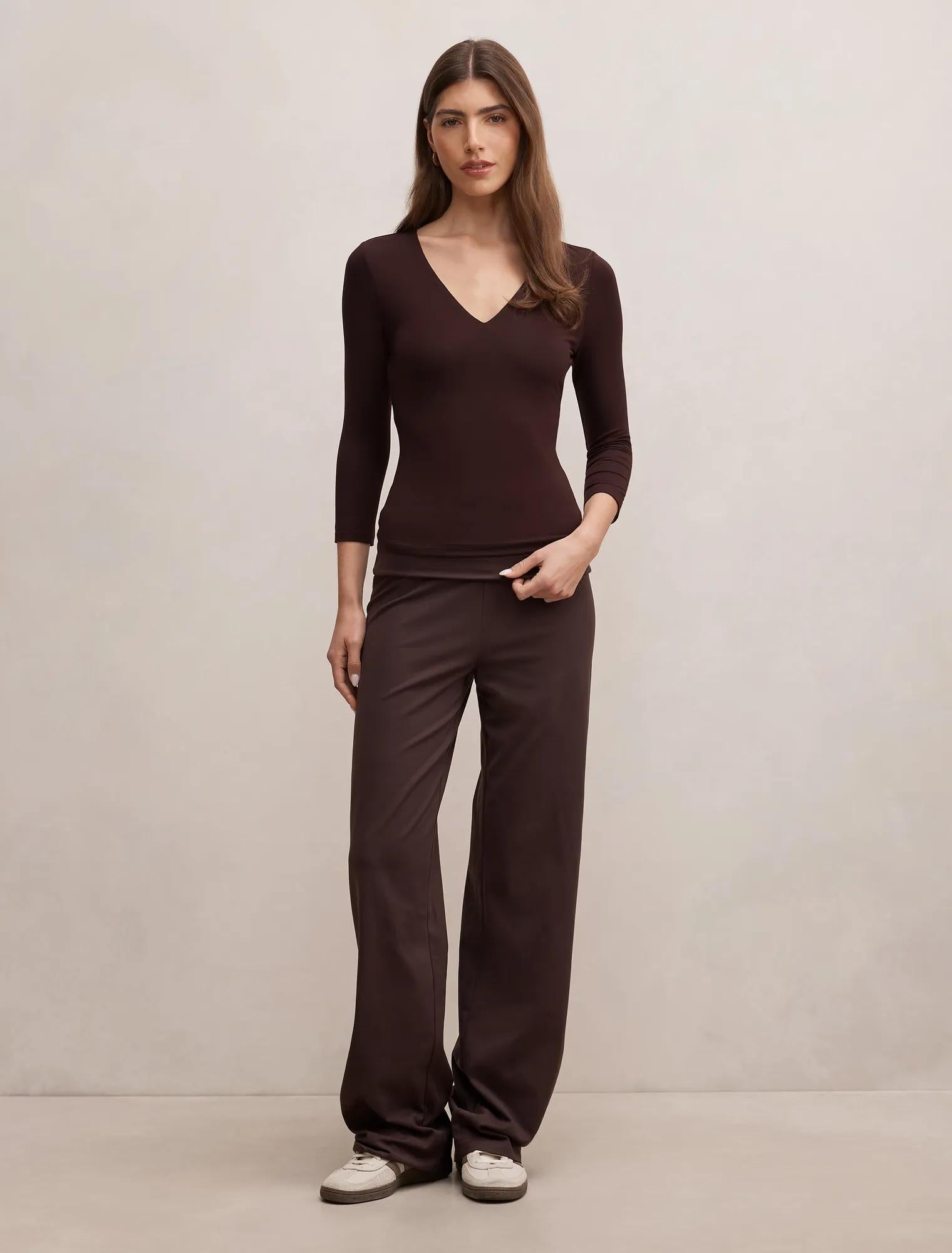 Tia V Neck 3/4 Sleeve Top Chocolate