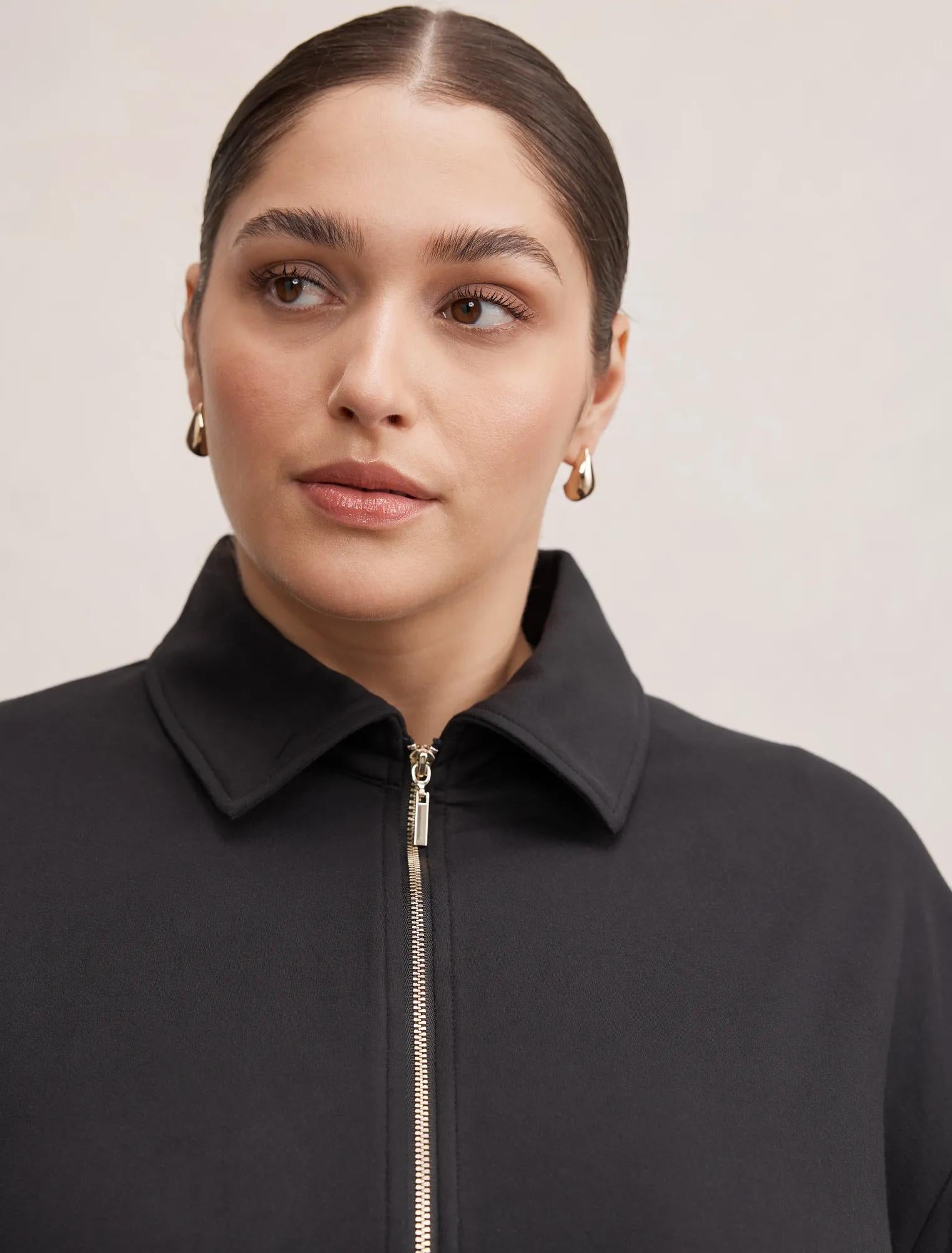 Willow Curve Drawcord Jacket Black