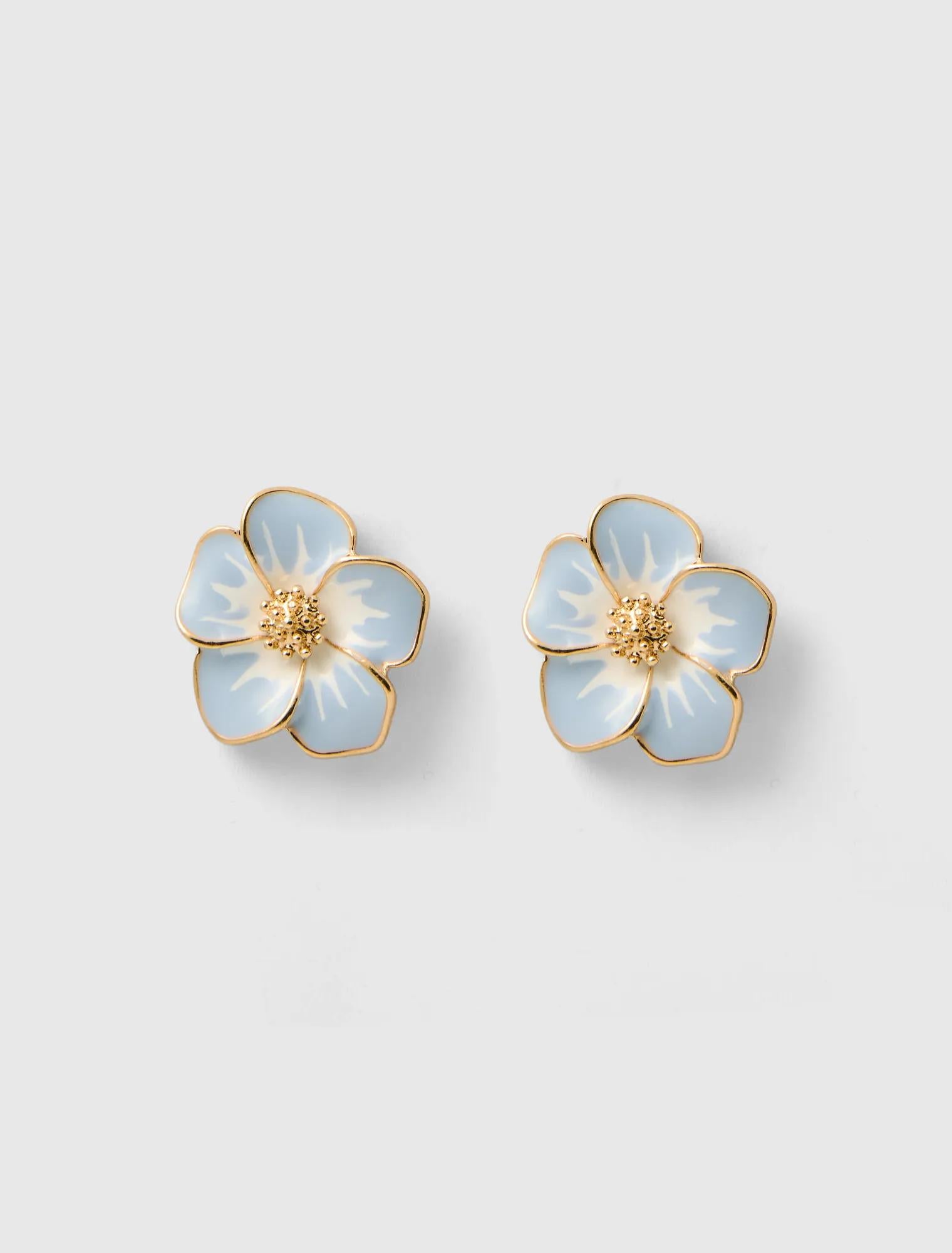 Frannie Flower Earrings Sky Blue_mannequin