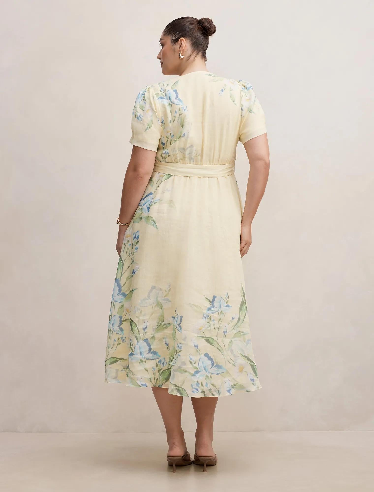 Calissa Curve V-Neck Short Sleeve Midi Light Halifax Floral