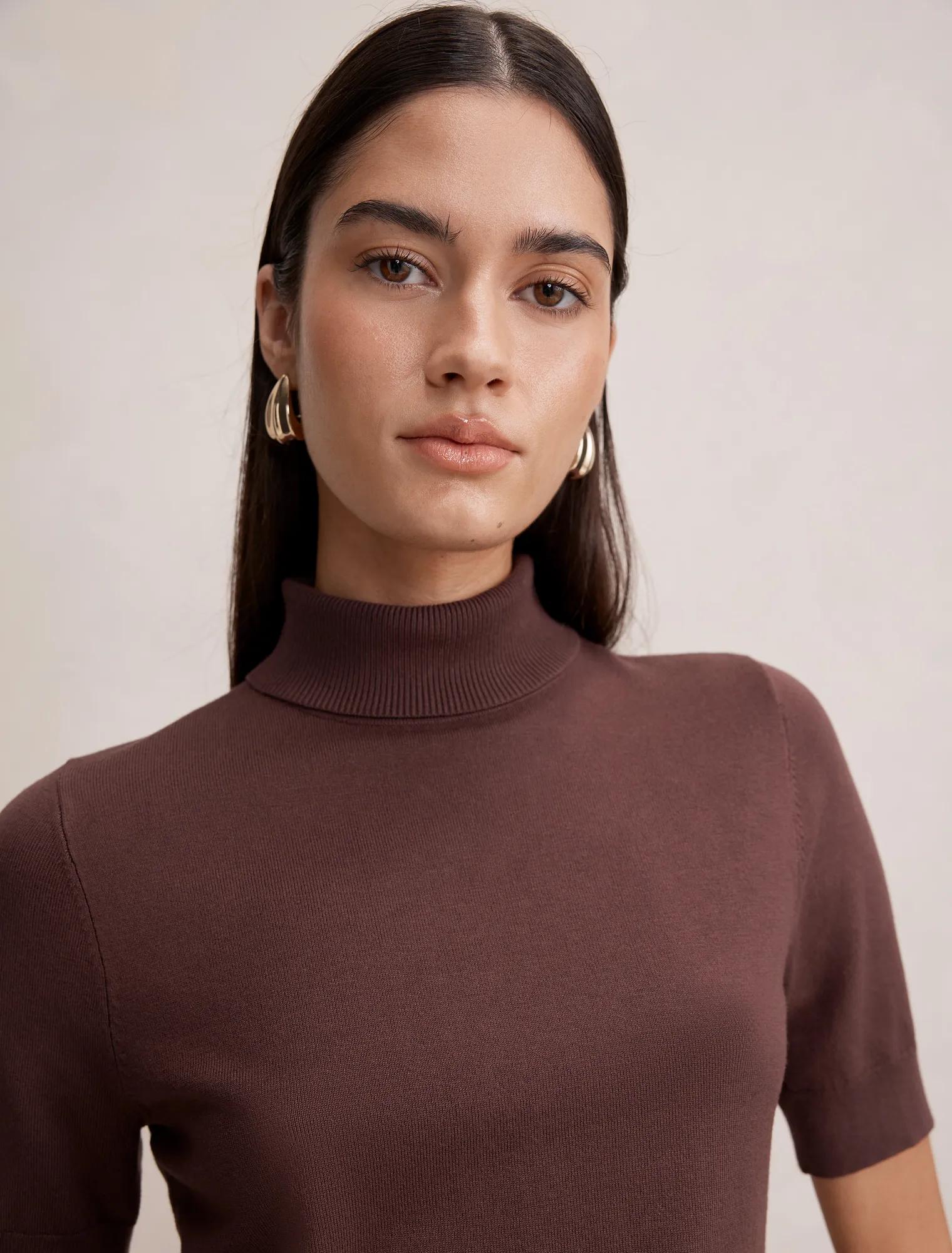Kate Roll Neck Tee Milk Chocolate