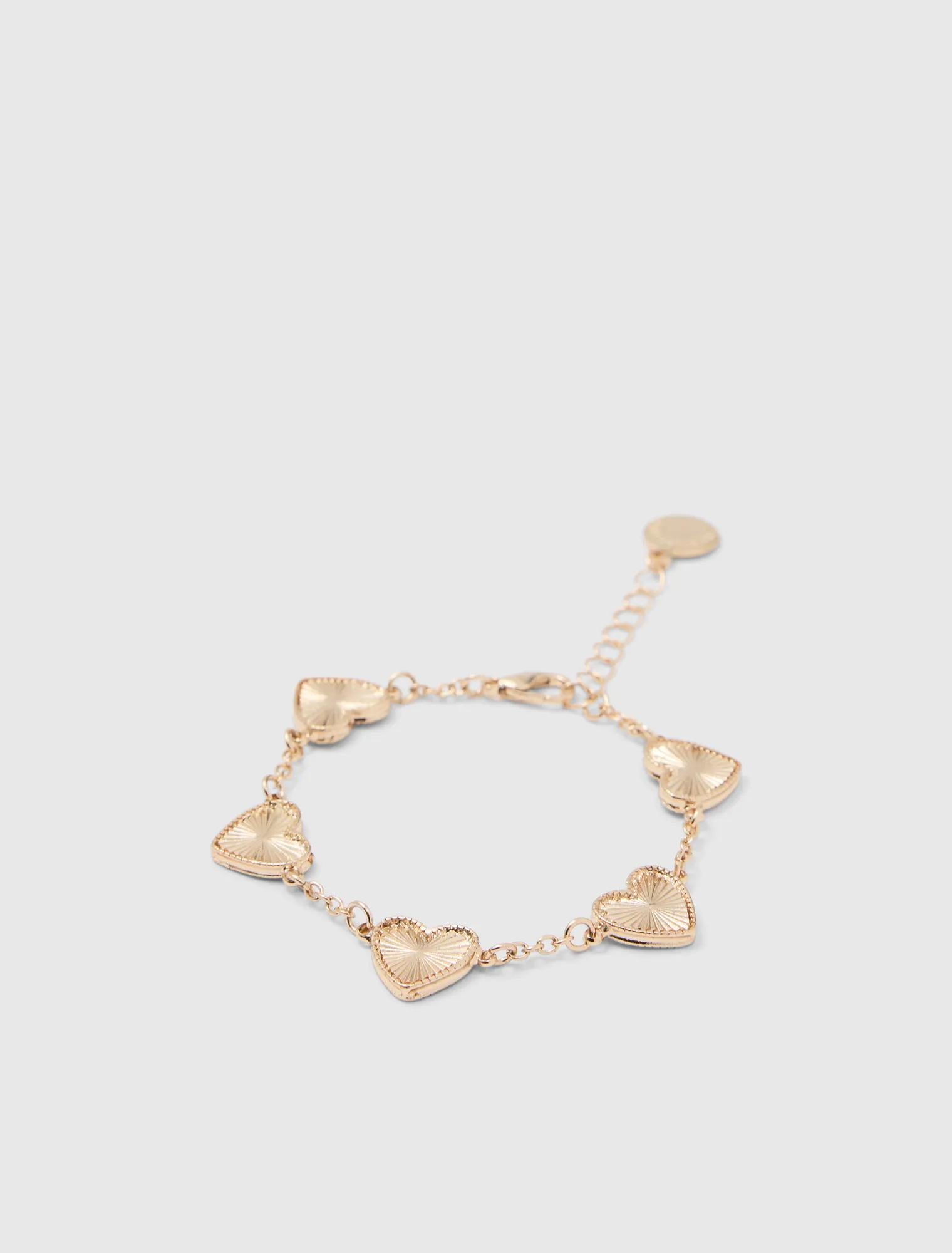 Enya Engraved Heart Bracelet Gold_mannequin