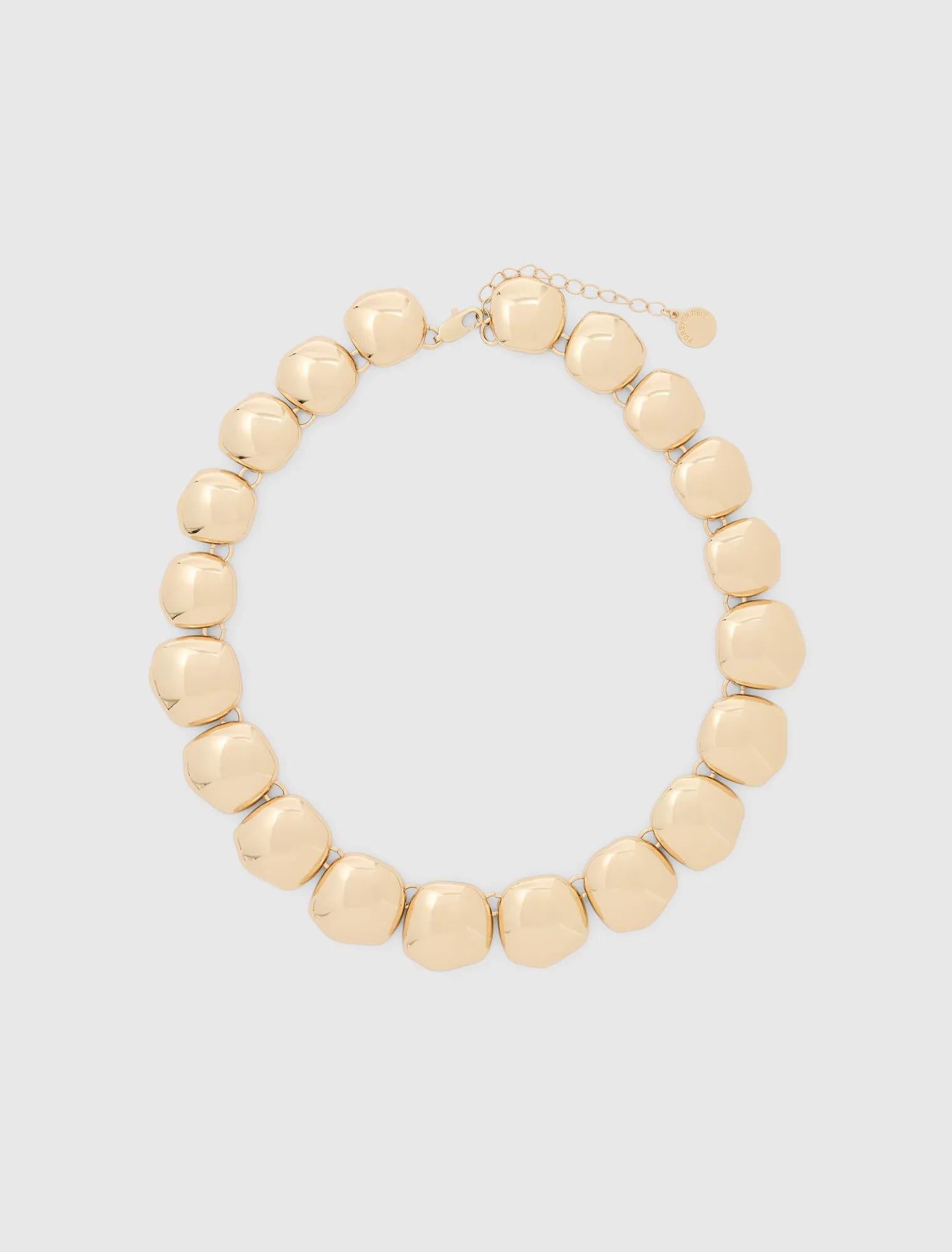 Signature Laurel Necklace Gold_mannequin