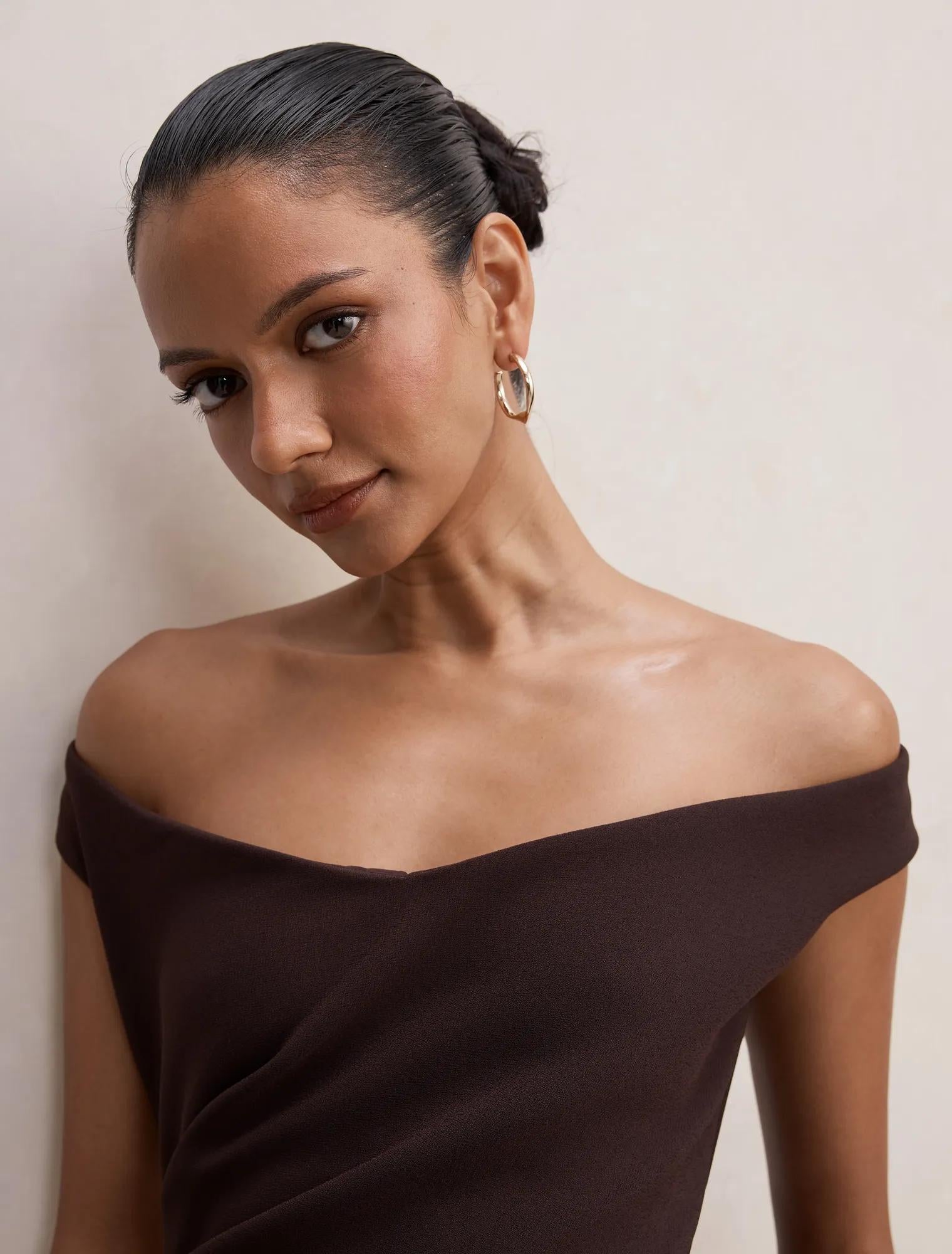 Zaria Petite Off Shoulder Draped Midi Chocolate