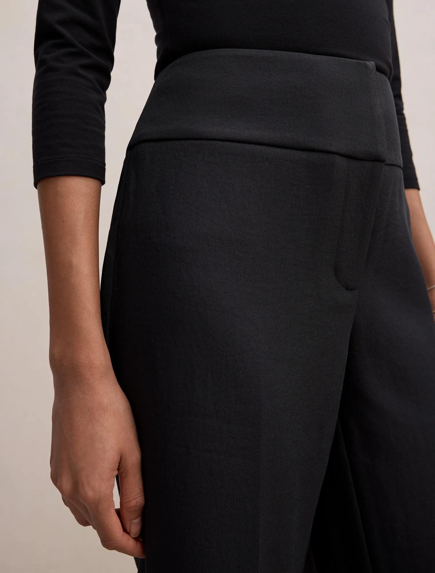 Devon Petite Flared Pant Black