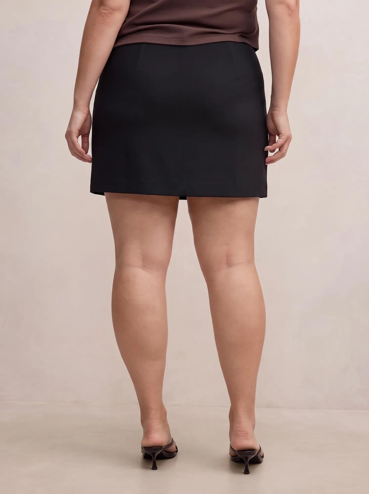 Claire Curve Mini Skort Black