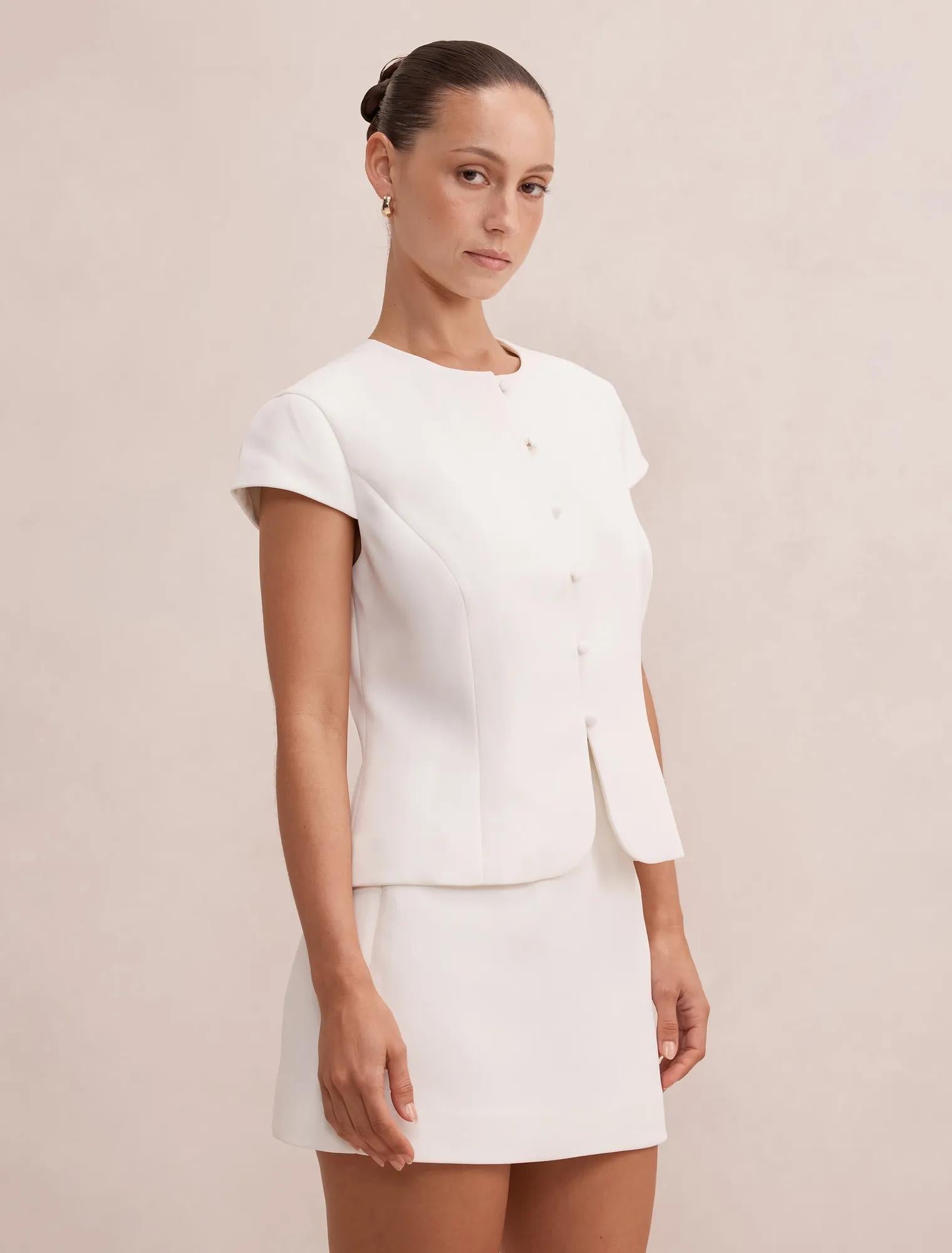 Ellie Petite Mod Jacket Porcelain Set