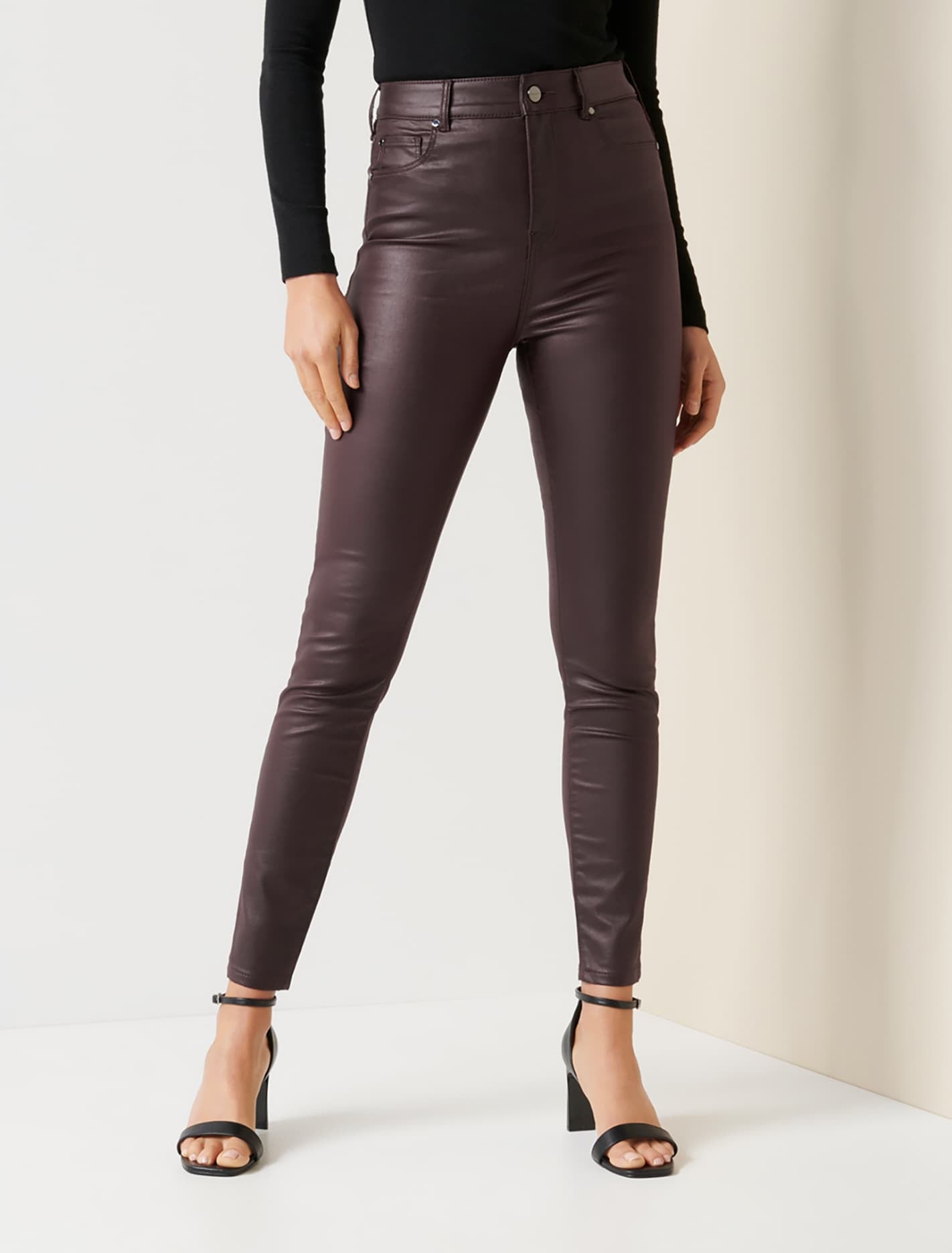 26391801_mannequin