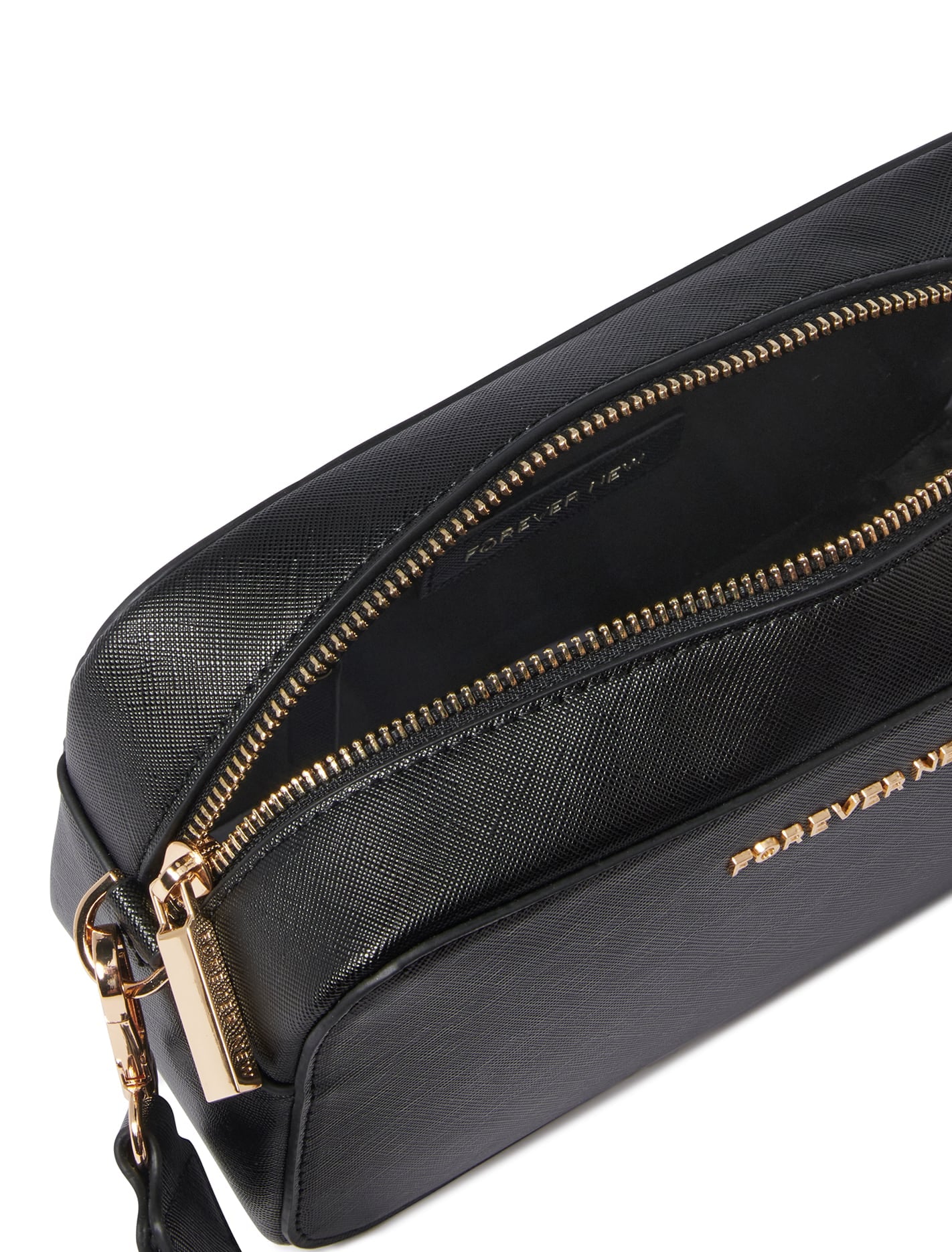 Eva Camera Multi Strap Bag Black_mannequin