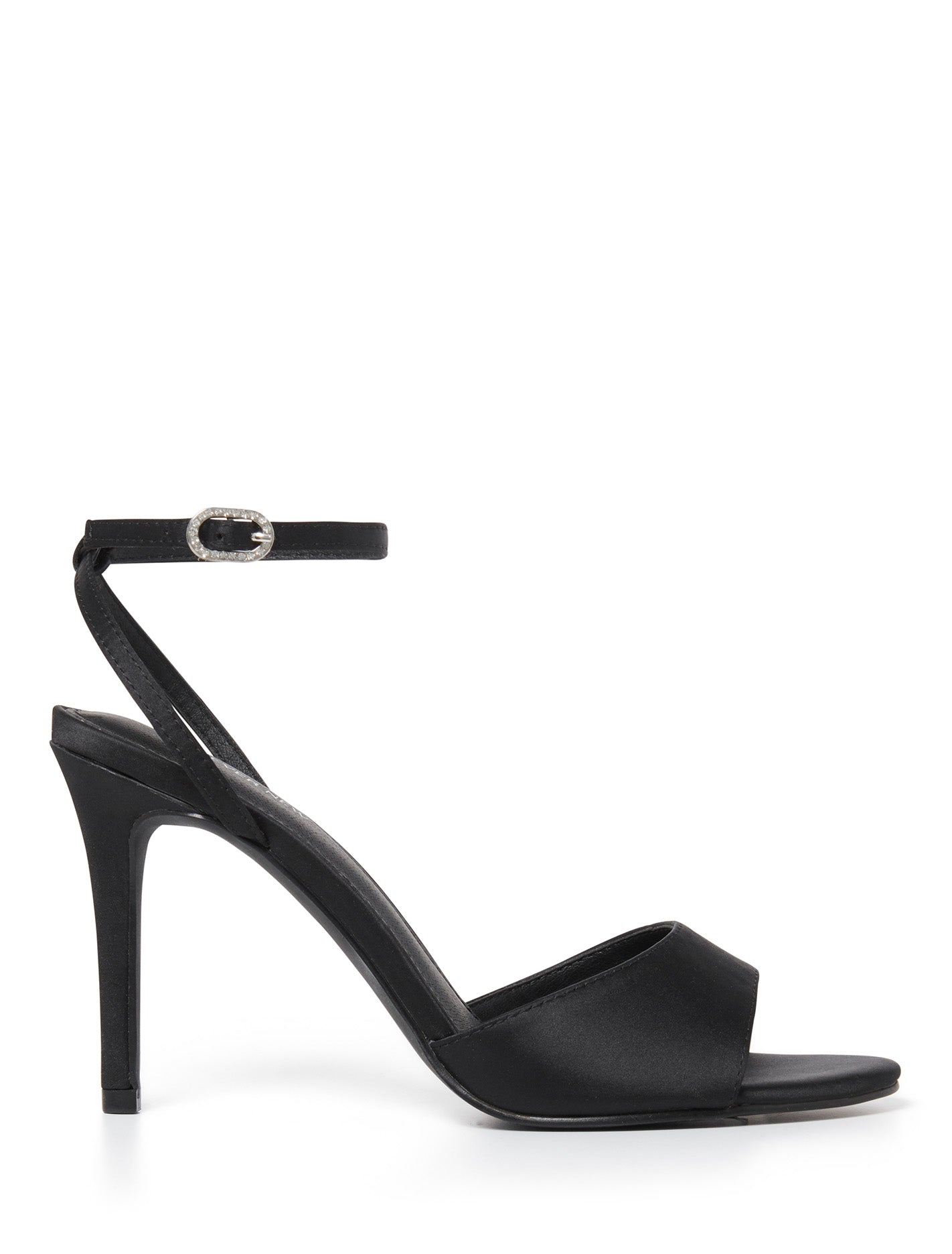 Izzy Rosette Heel Black_mannequin