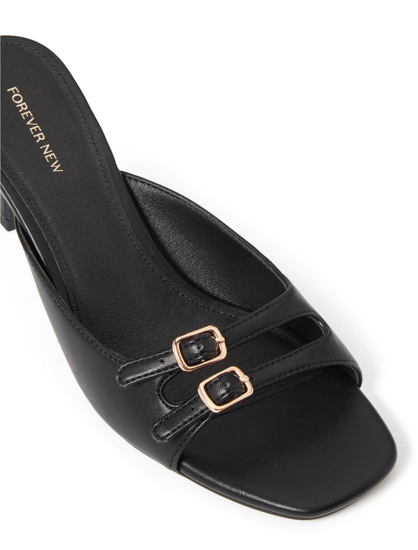 Helena Buckle Mule Black_mannequin