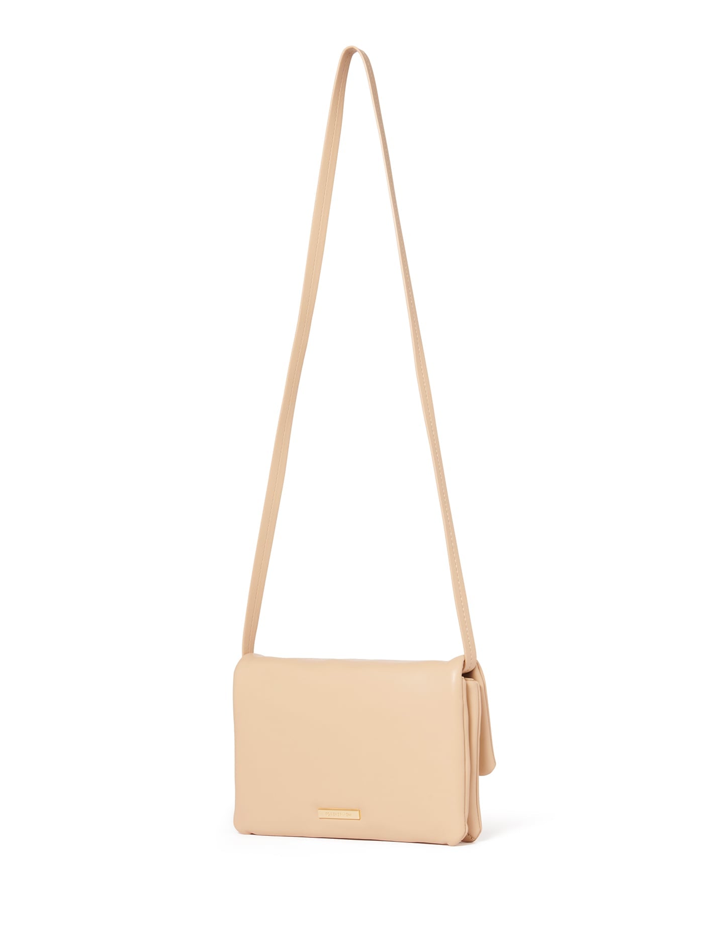 Sara Soft Lock Bag Beige_mannequin