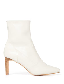Elaine Sock Boot Off White_mannequin