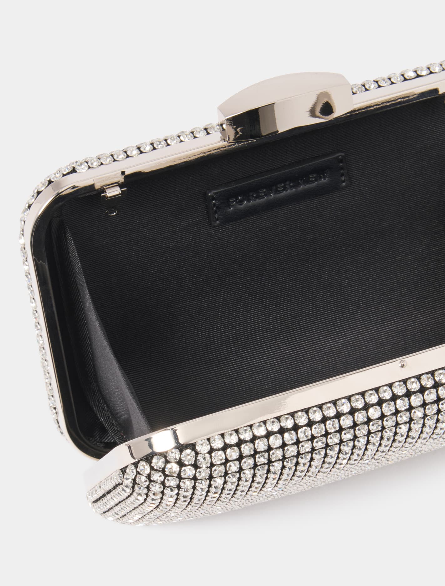 Signature Melody Sparkly Hardcase Clutch Silver_mannequin