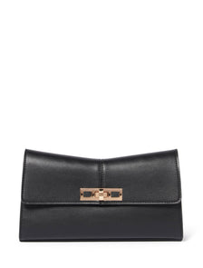 Margot Chain Clutch Black_mannequin