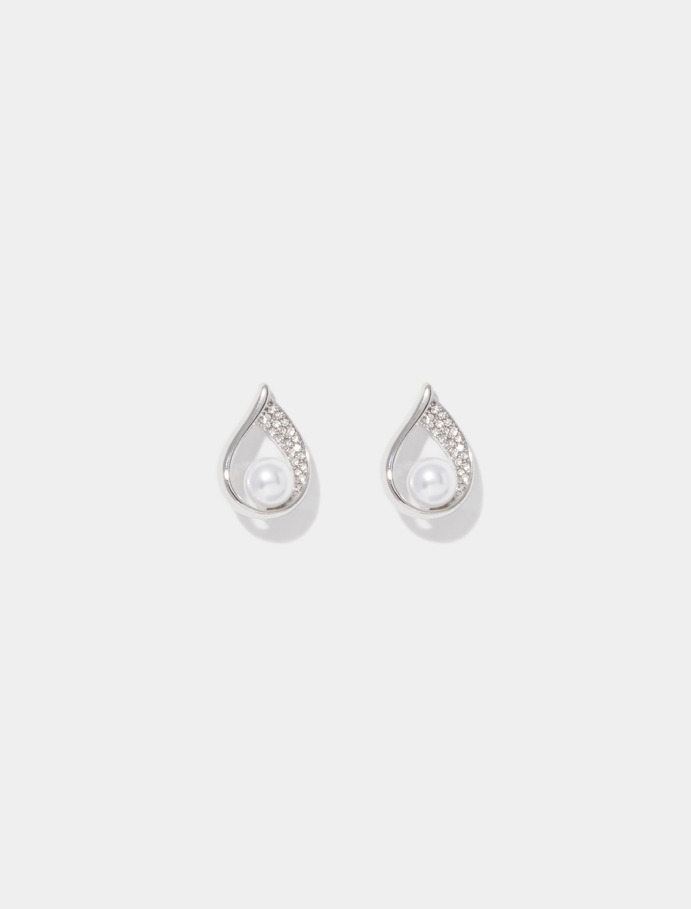 Kailey Pearl Teardrop Earring Crystal/ Pearl_mannequin