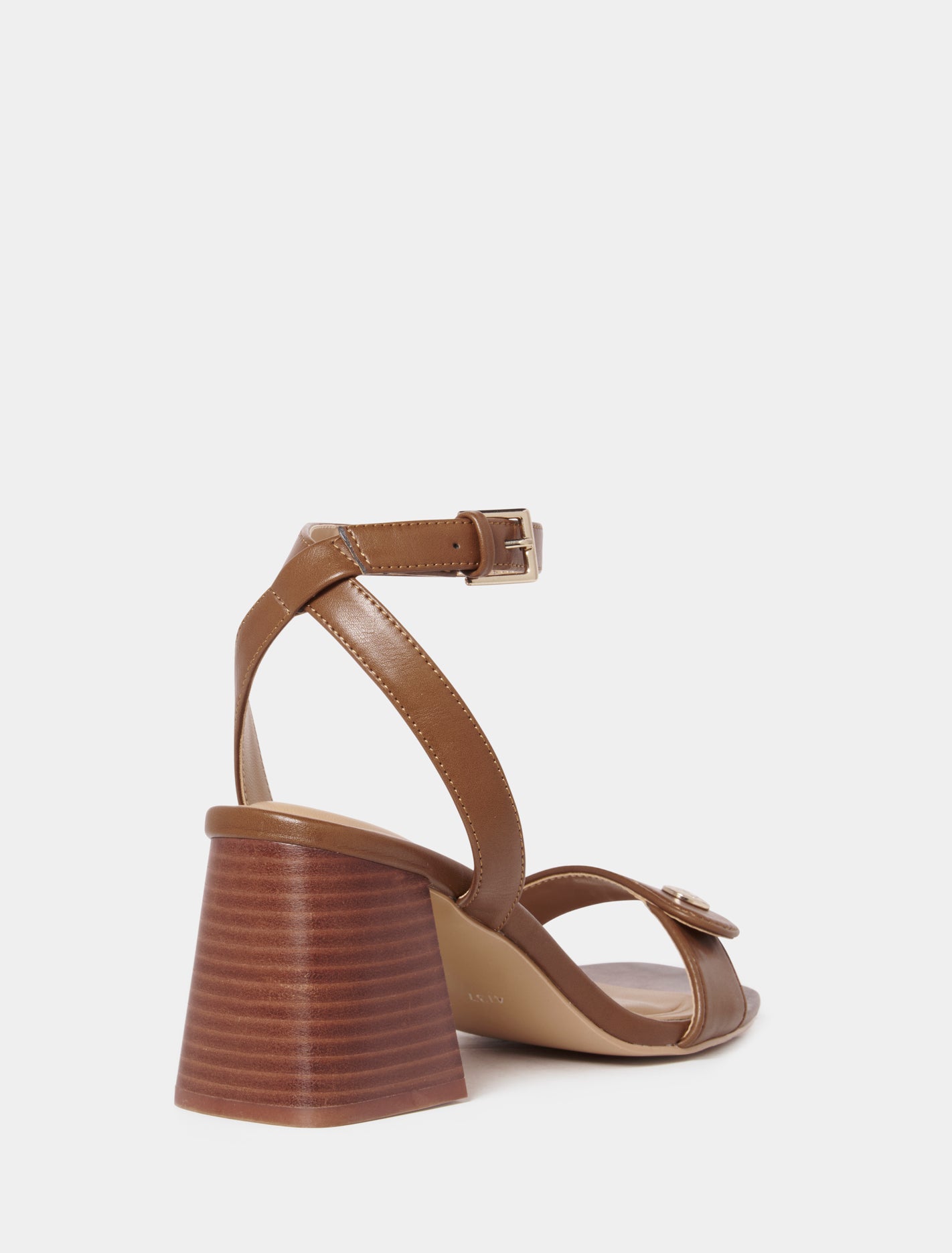 Victoria Block Heel Sandals Tan_mannequin