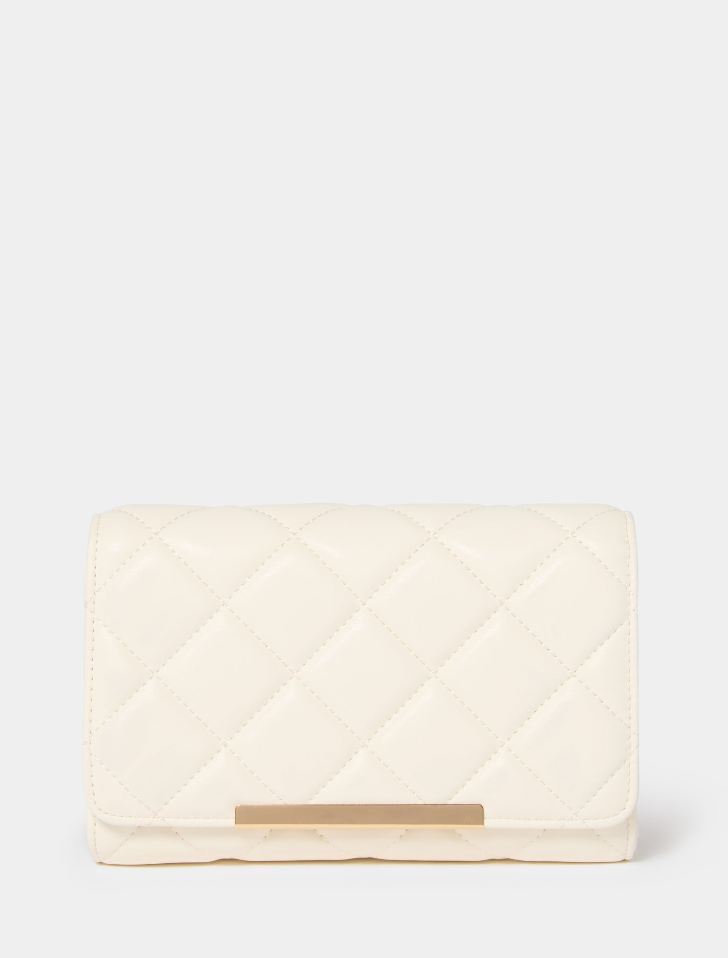 Mae Quilted Crossbody Bag Ivory_mannequin