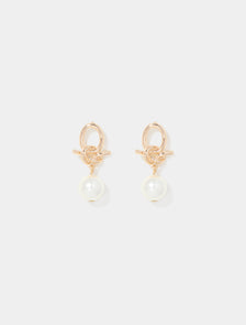 Kaya Knot Pearl Earrings Pearl/Gold_mannequin