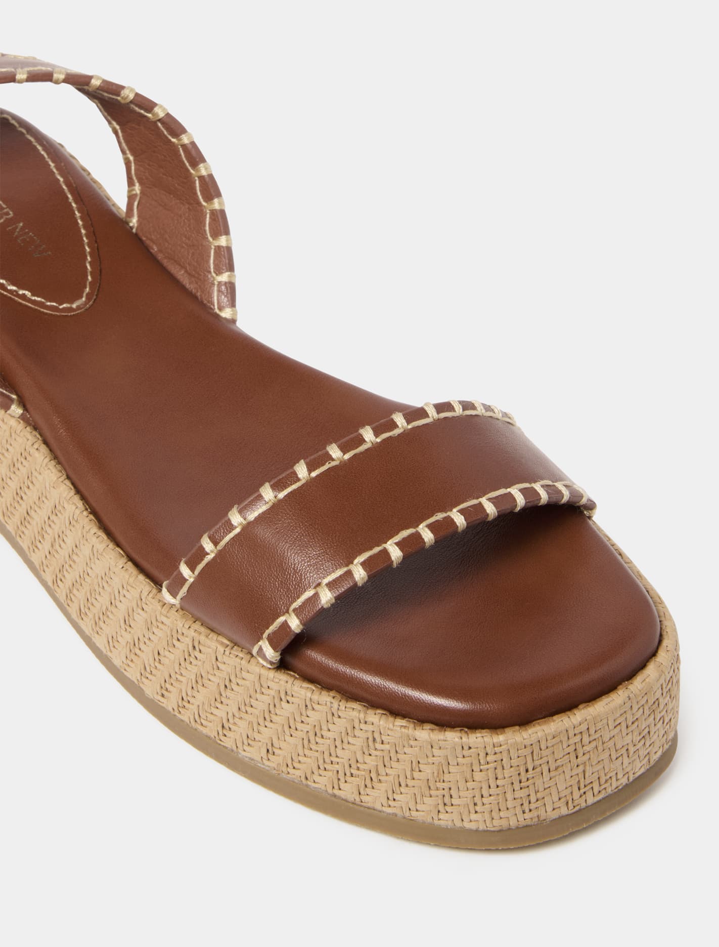 Meaca Flatform Sandals Tobacco_mannequin