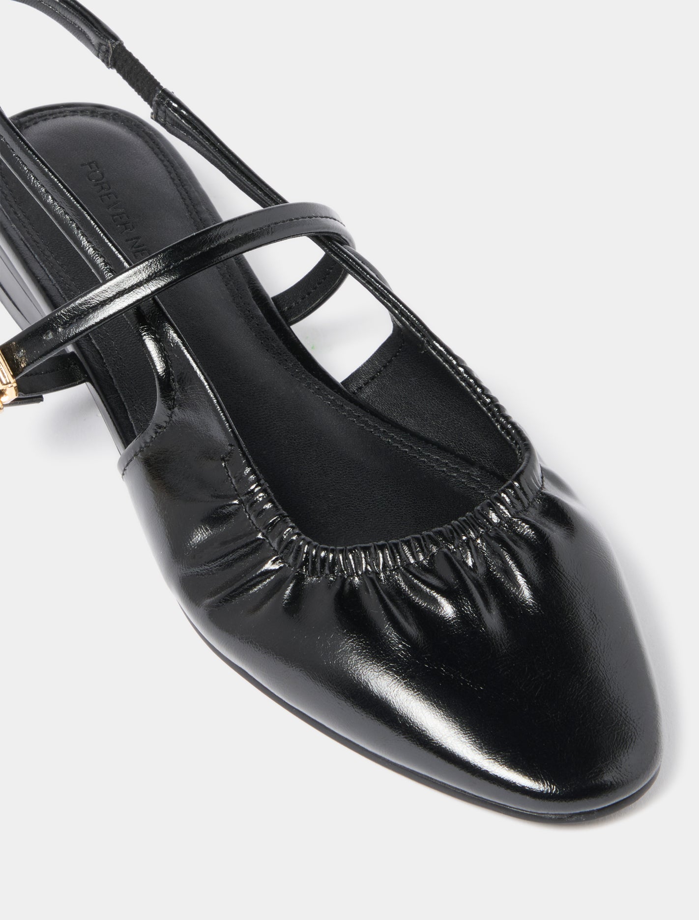 Harper Scrunch Detail Mary Jane Pump Black_mannequin