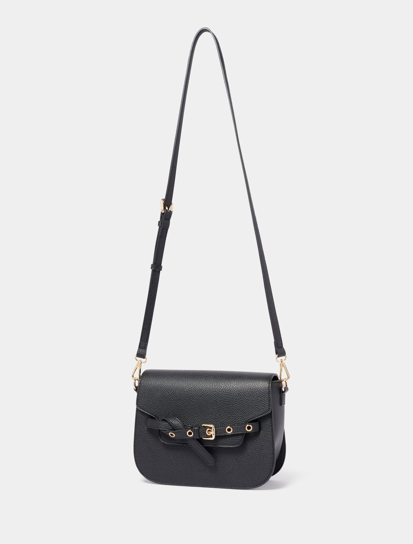 Bel Buckle Crossbody Bag Black_mannequin